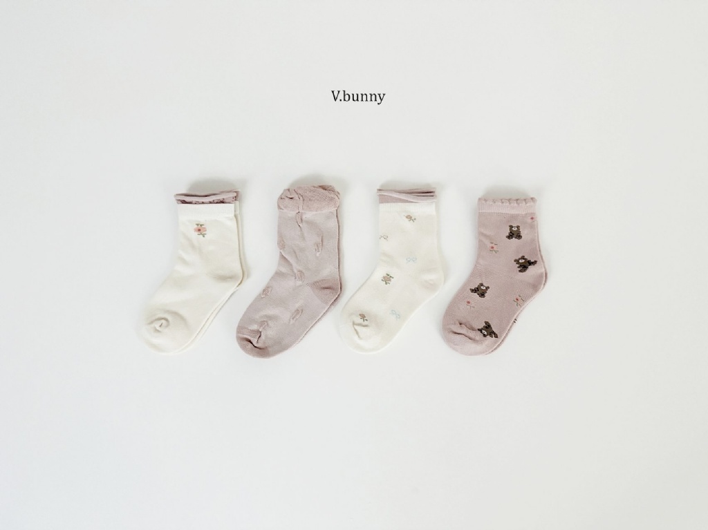 正韓秋Vbunny 粉色熊熊花朵襪(四入)