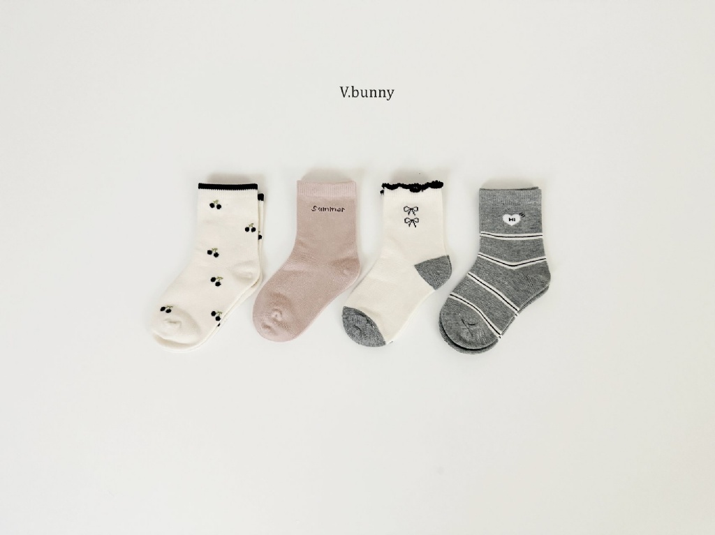 正韓秋Vbunny 愛心蝴蝶結櫻桃襪(四入)