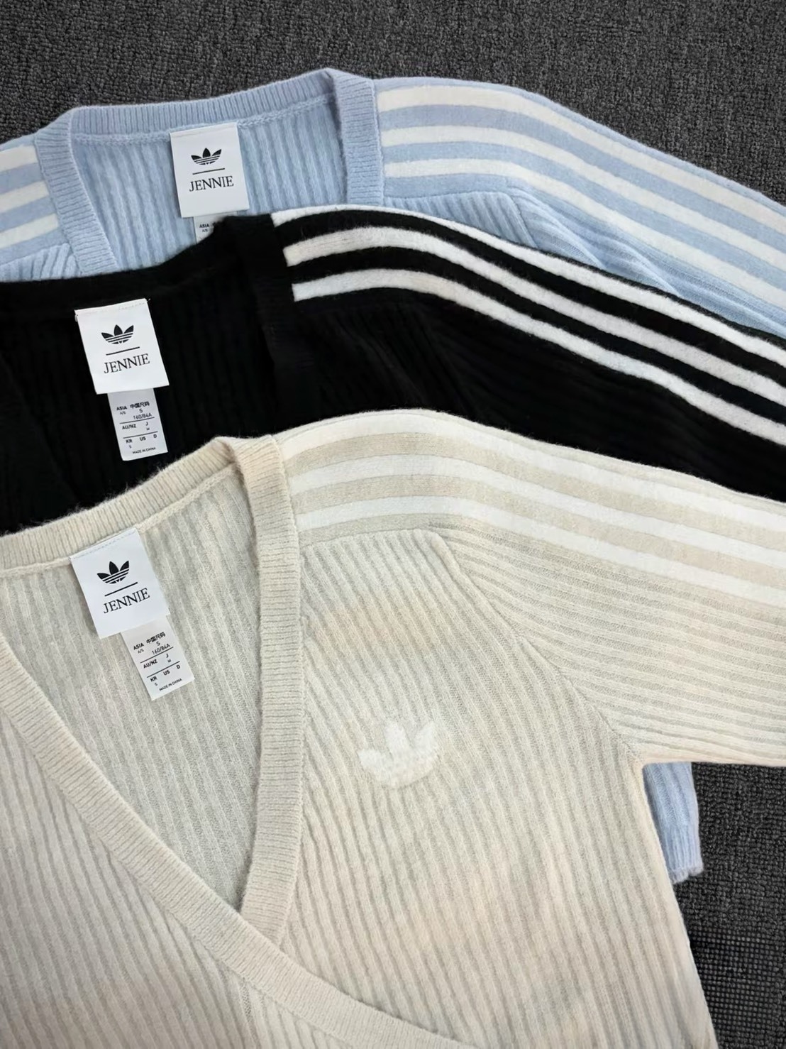 【預購】ADIDAS ORIGINALS BY JENNIE  針織 V領 交叉 開襟衫 3色 LD8933 LD8932 LD4840