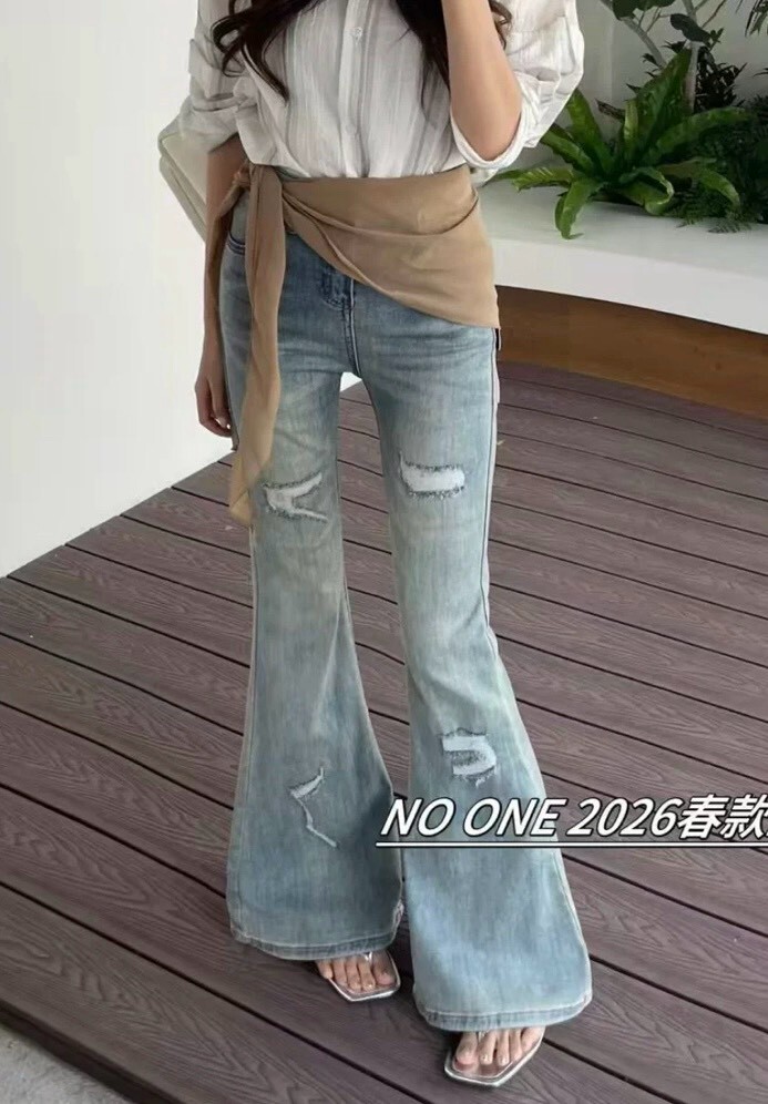 抓破喇叭牛仔褲 8981