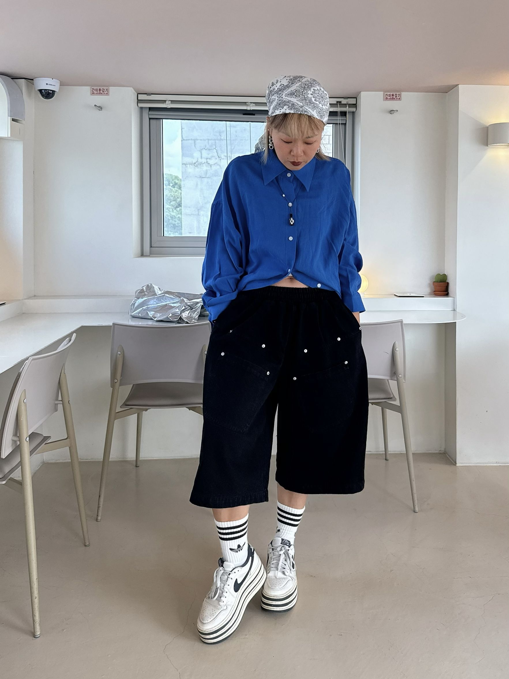 STILL label Studded waistband twill shorts