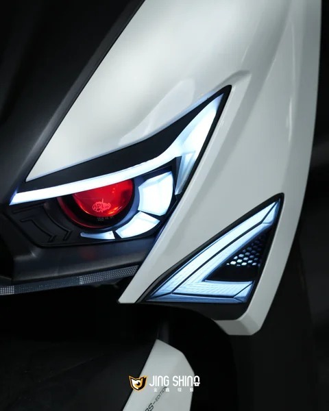 金鑫燈藝 六代戰 V8 / V8 PRO 立體方向燈 蜂窩造型