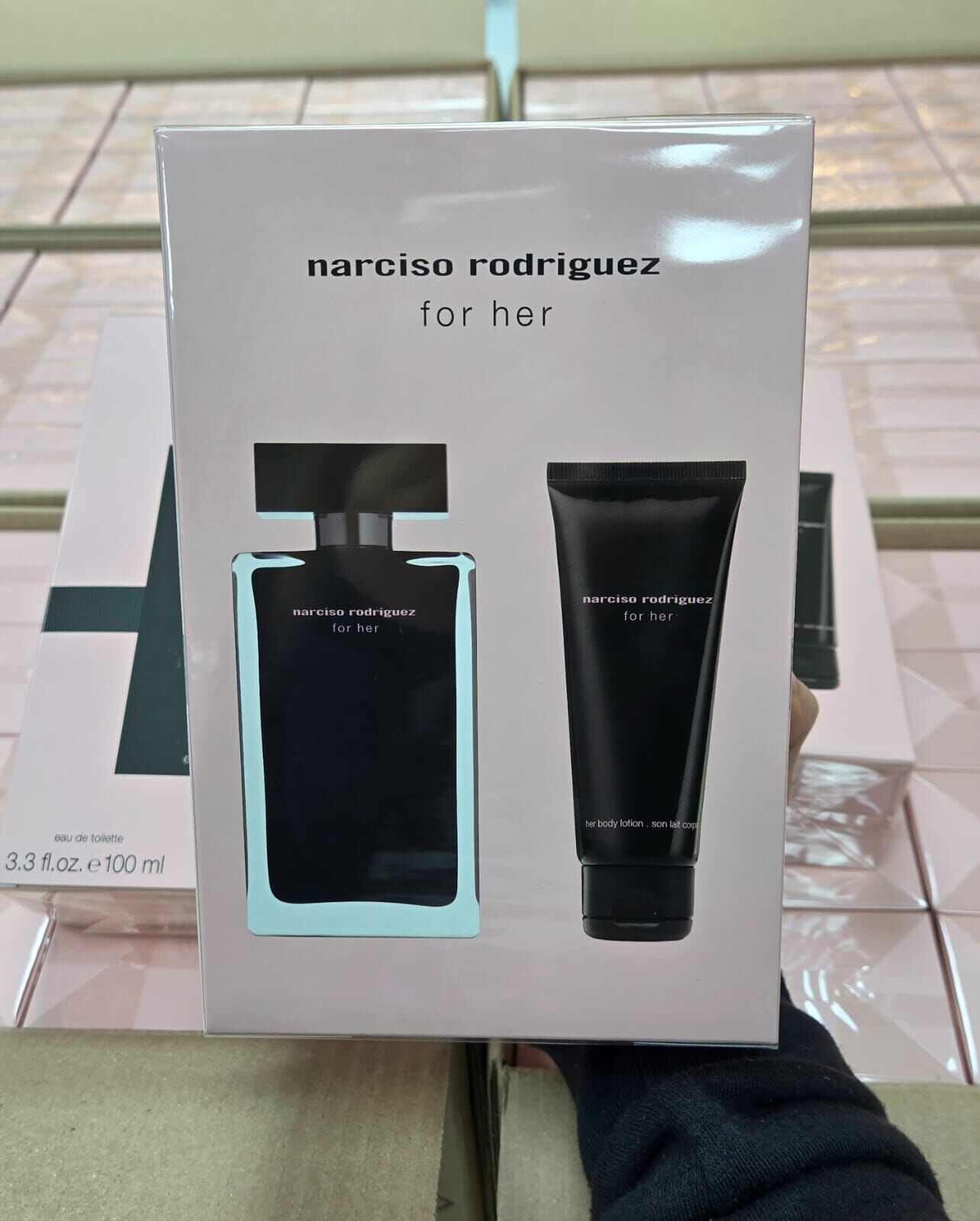 NARCISO RODRIGUEZ FOR HER EDT SPRAY 100 ML BODY LOTION 75ML