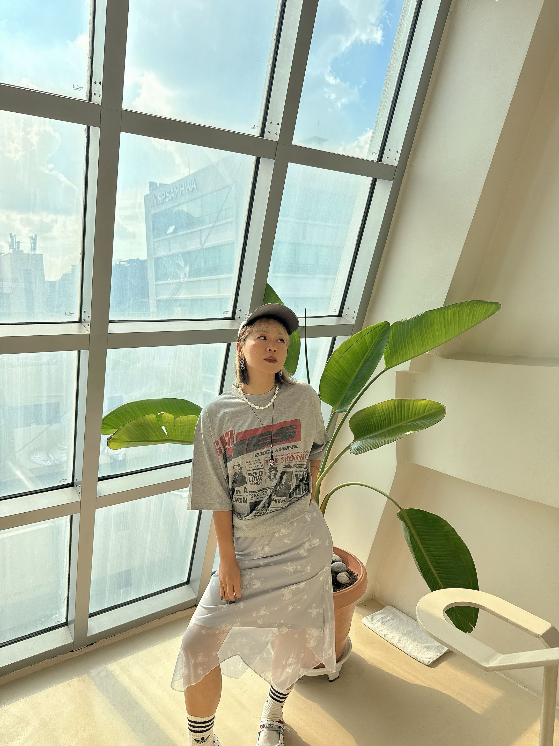 "HOT Newspaper" T-shirt