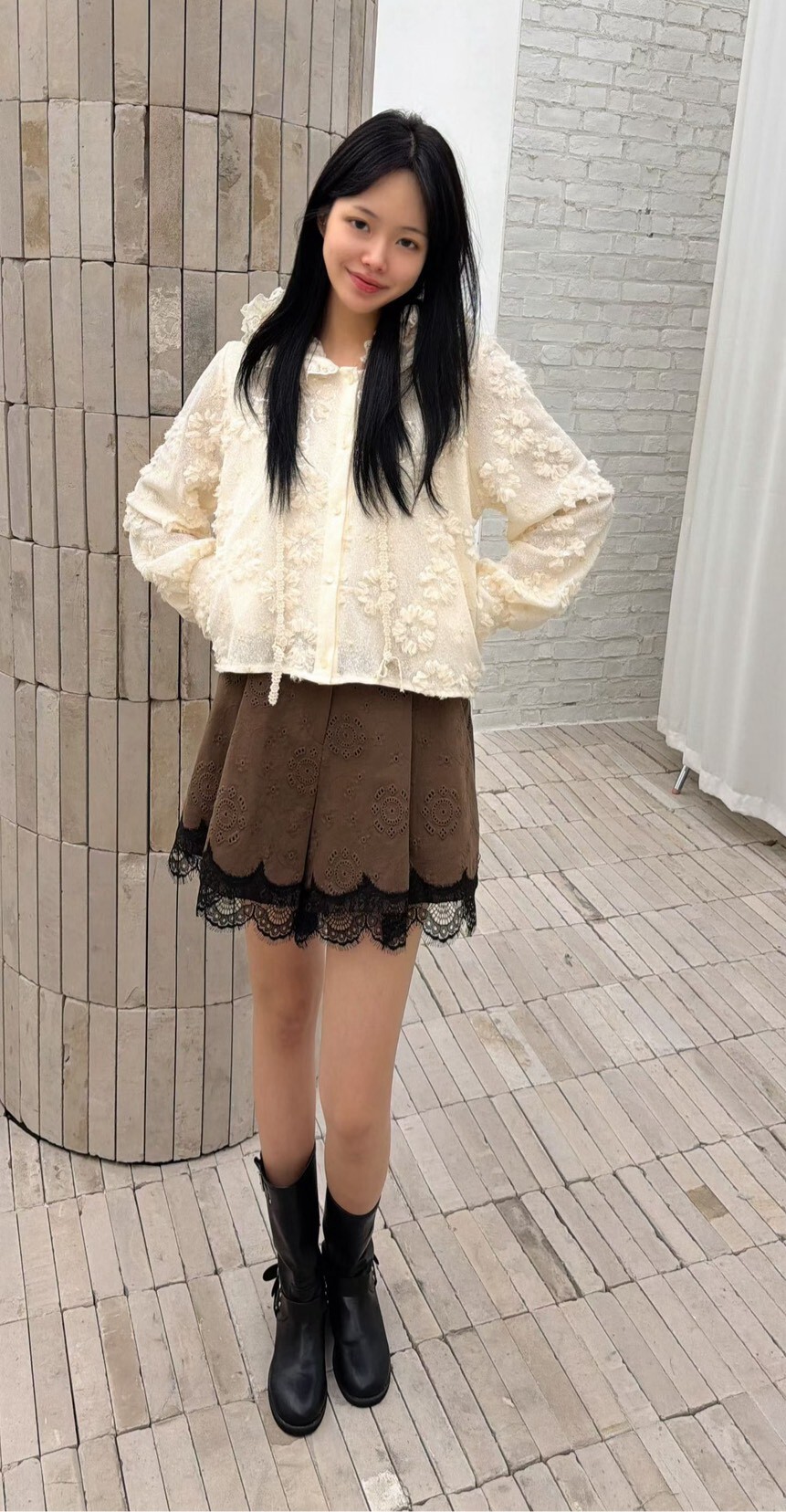 杏色花朵連帽襯衫