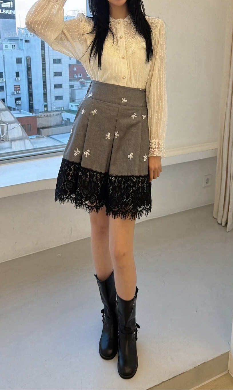 白刺繡蝴蝶結高腰褲裙