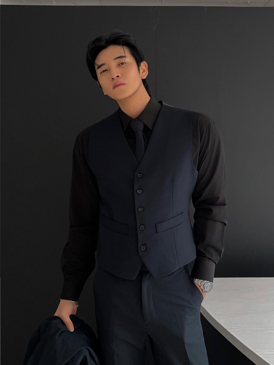 Martindale Single Suit Vest