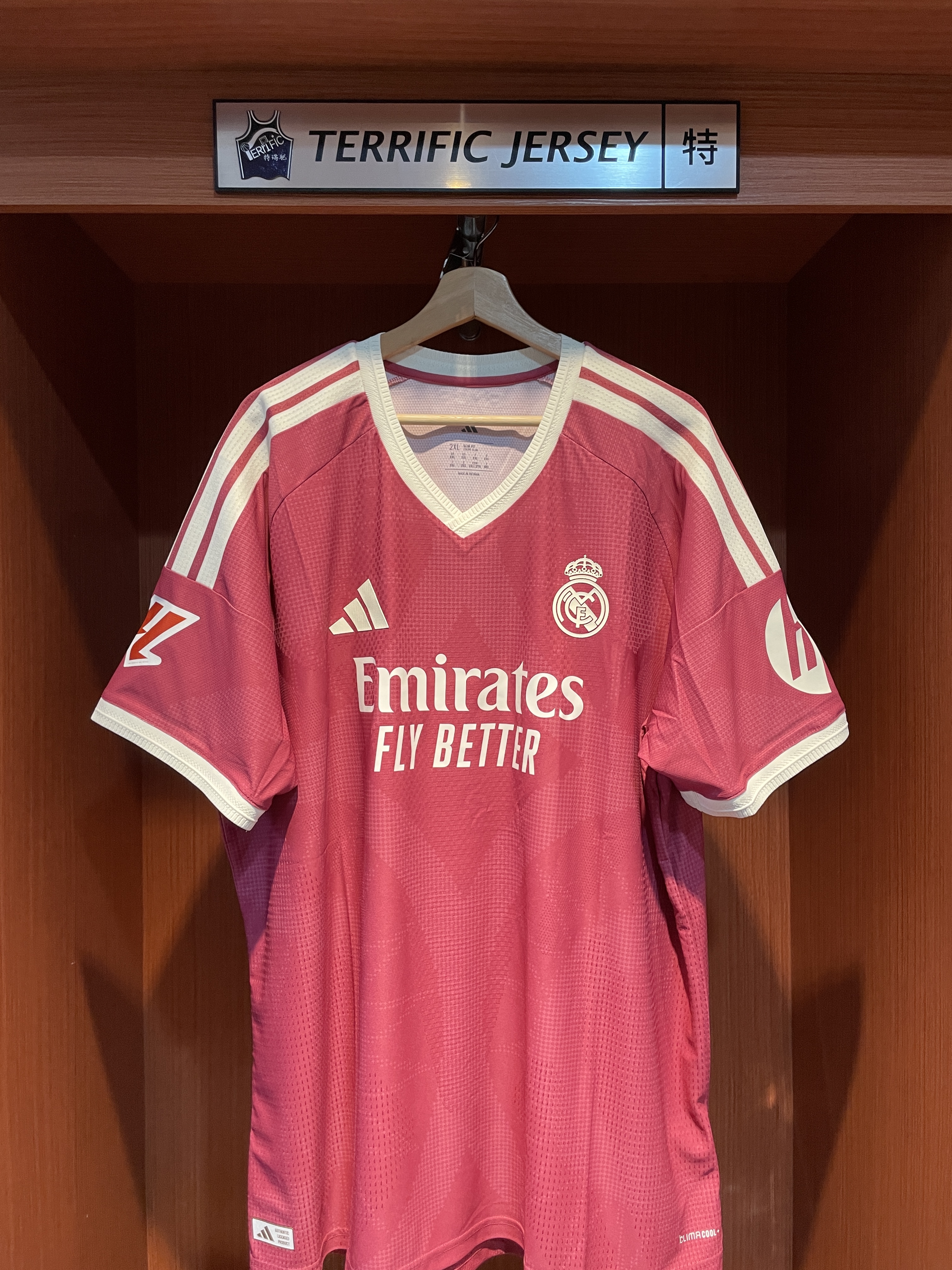 LALIGA足球 Jude Bellingham 皇家馬德里 客場粉 26-27 Third Adidas Authentic Jersey 球員版 排汗透氣 全新