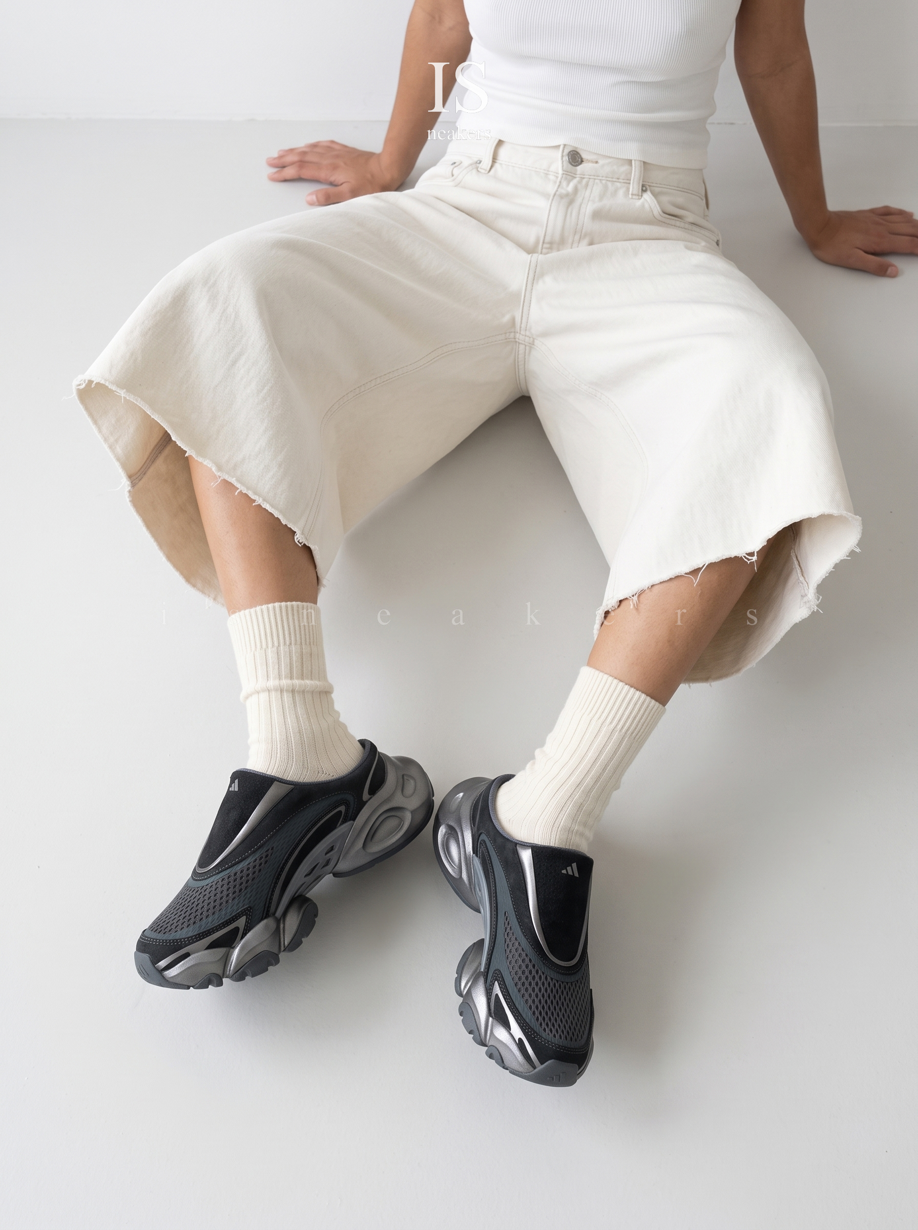 iSNEAKERS｜Adidas XLG Runner Mule FOS "Black Silver" 黑銀 機甲鞋 穆勒鞋 LA0527