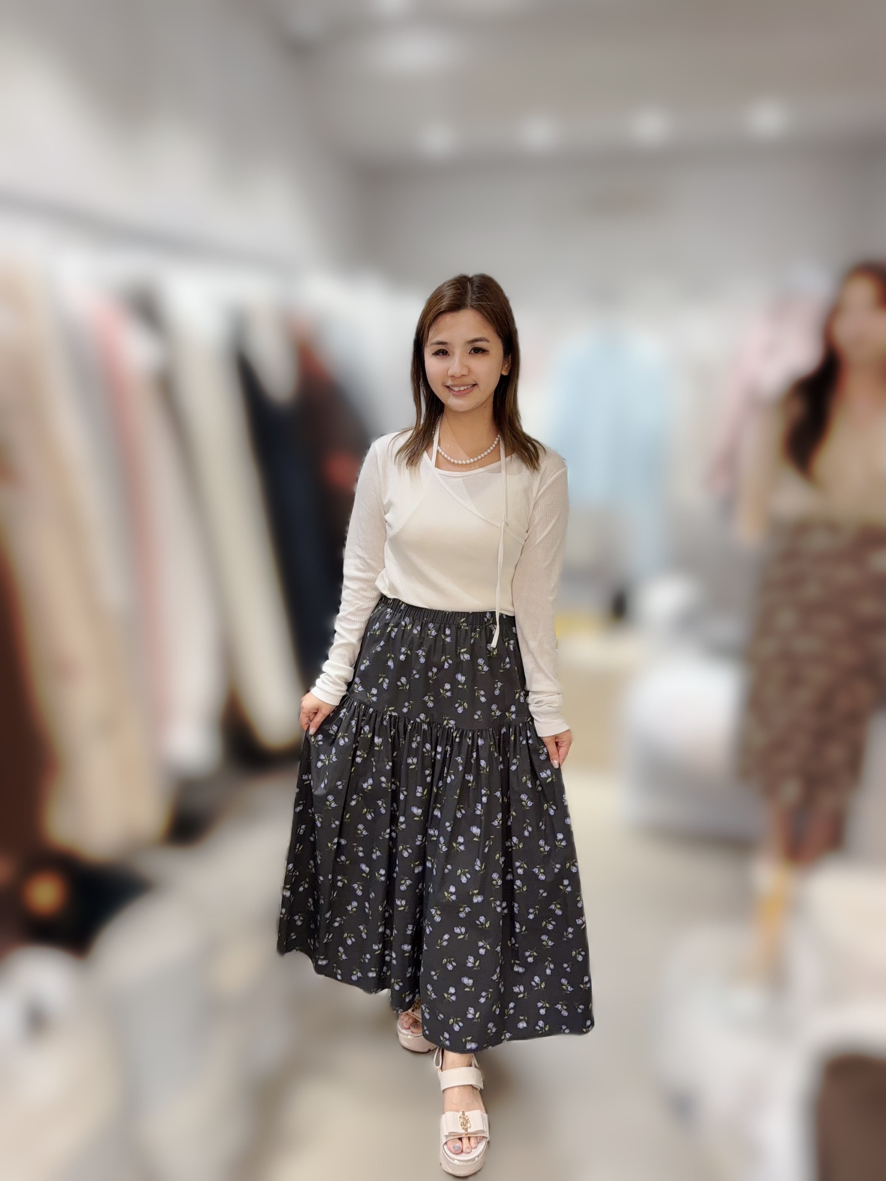 LD17  腰26-40 HIP50 長33 $469