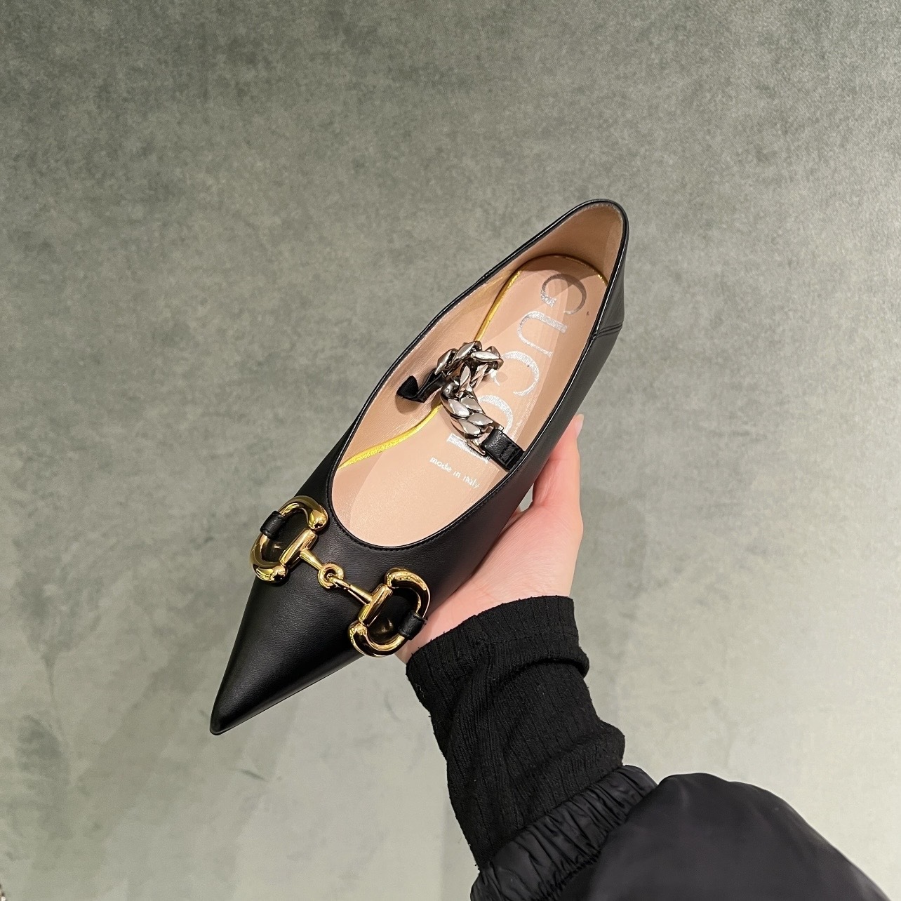 Gucci horsebit chain ballerinas flats black