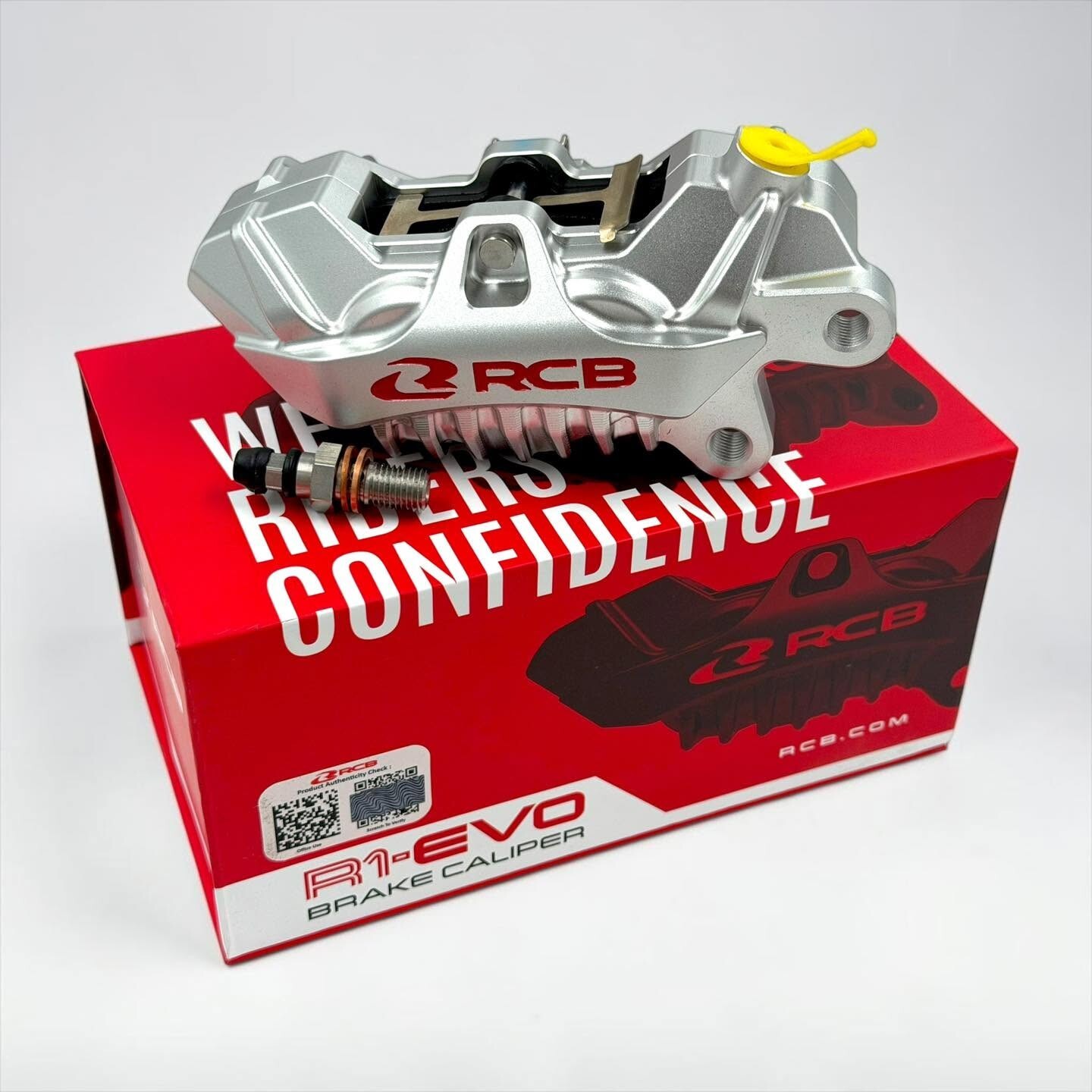 RCB R1 EVO｜散熱鰭片鍛造對四卡鉗