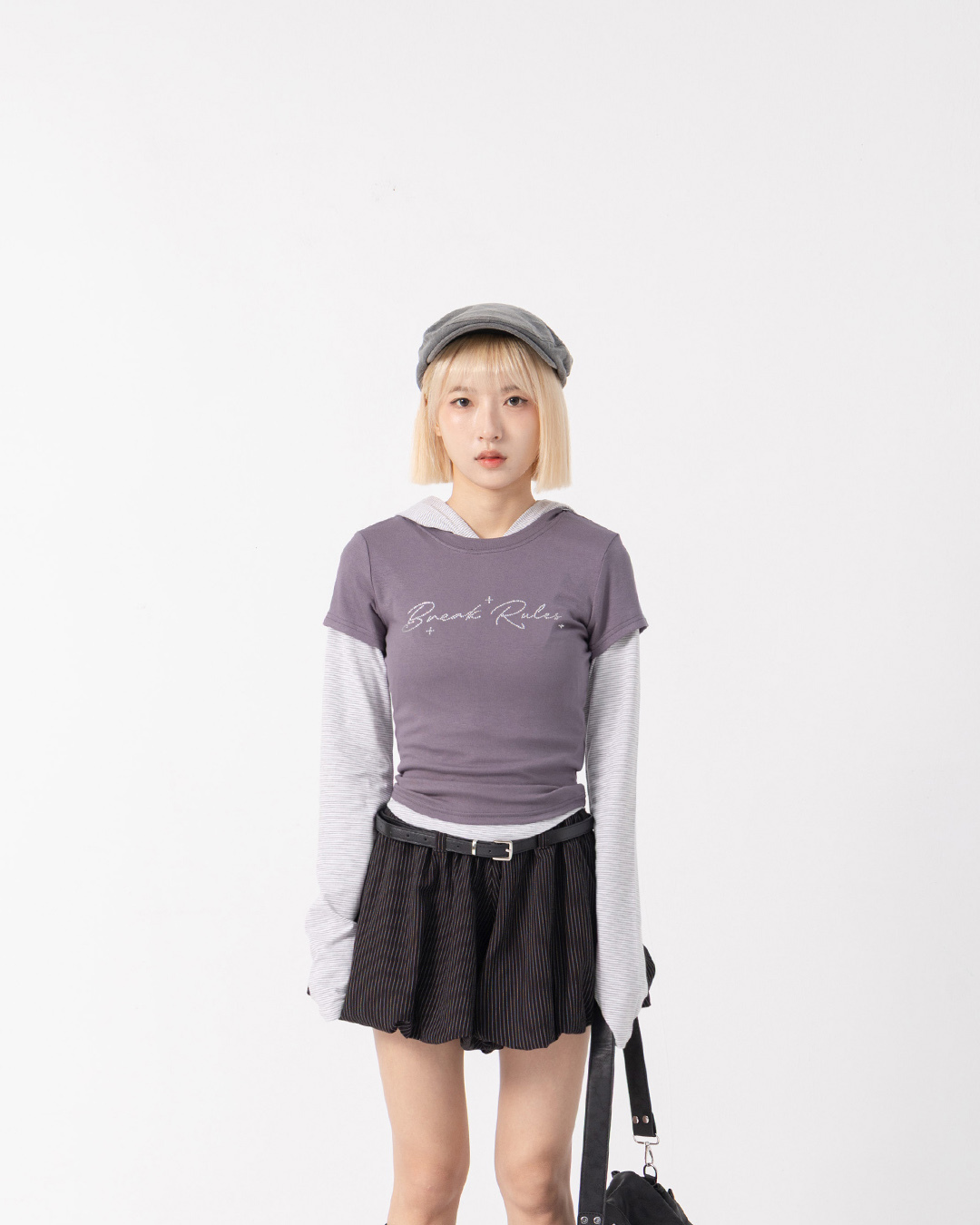 Rhinestone-Letter Fitted Short-Sleeve Top – Dark Gray S/M【01200055】in stock+pre-order