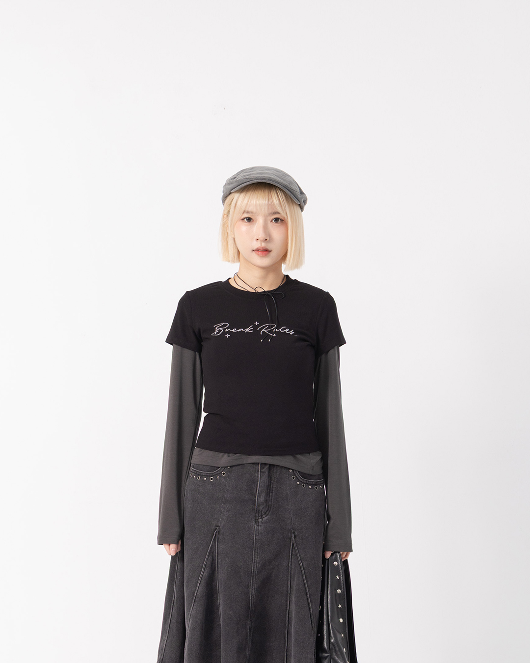 Rhinestone Lettering Elastic Fit Short-Sleeve Top - Black S/M【01200053】in stock+pre-order