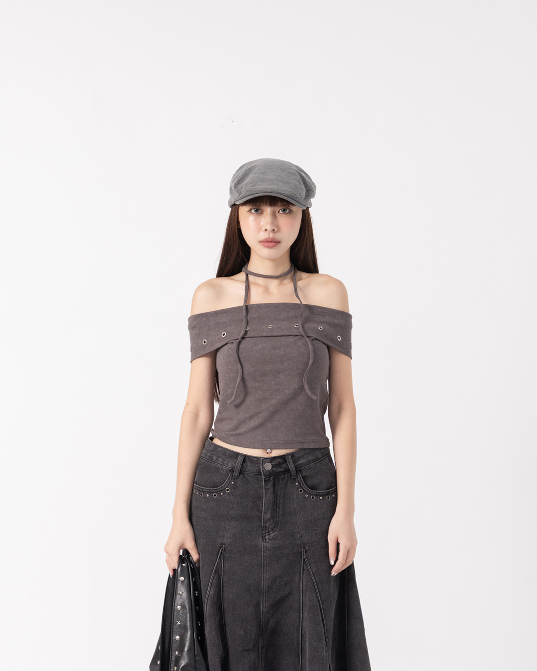 Metal-studded, flat-neck tie-dye top with drawstring, available in two colors.【01099946】in stock+pre-order