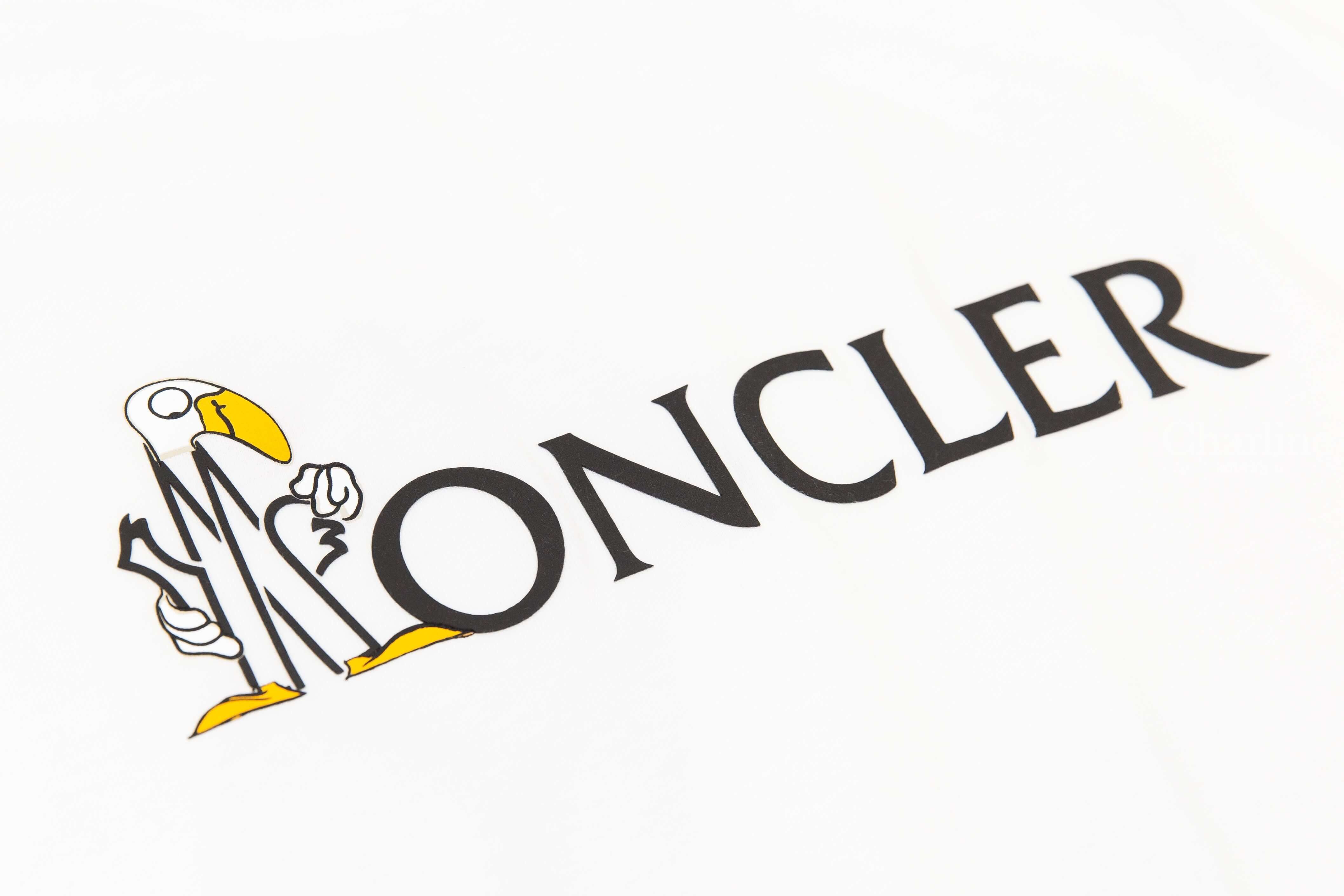 Moncler Cotton T-shirt 白色鴨子黑色字母側邊刺繡白色 Logo 短袖棉T