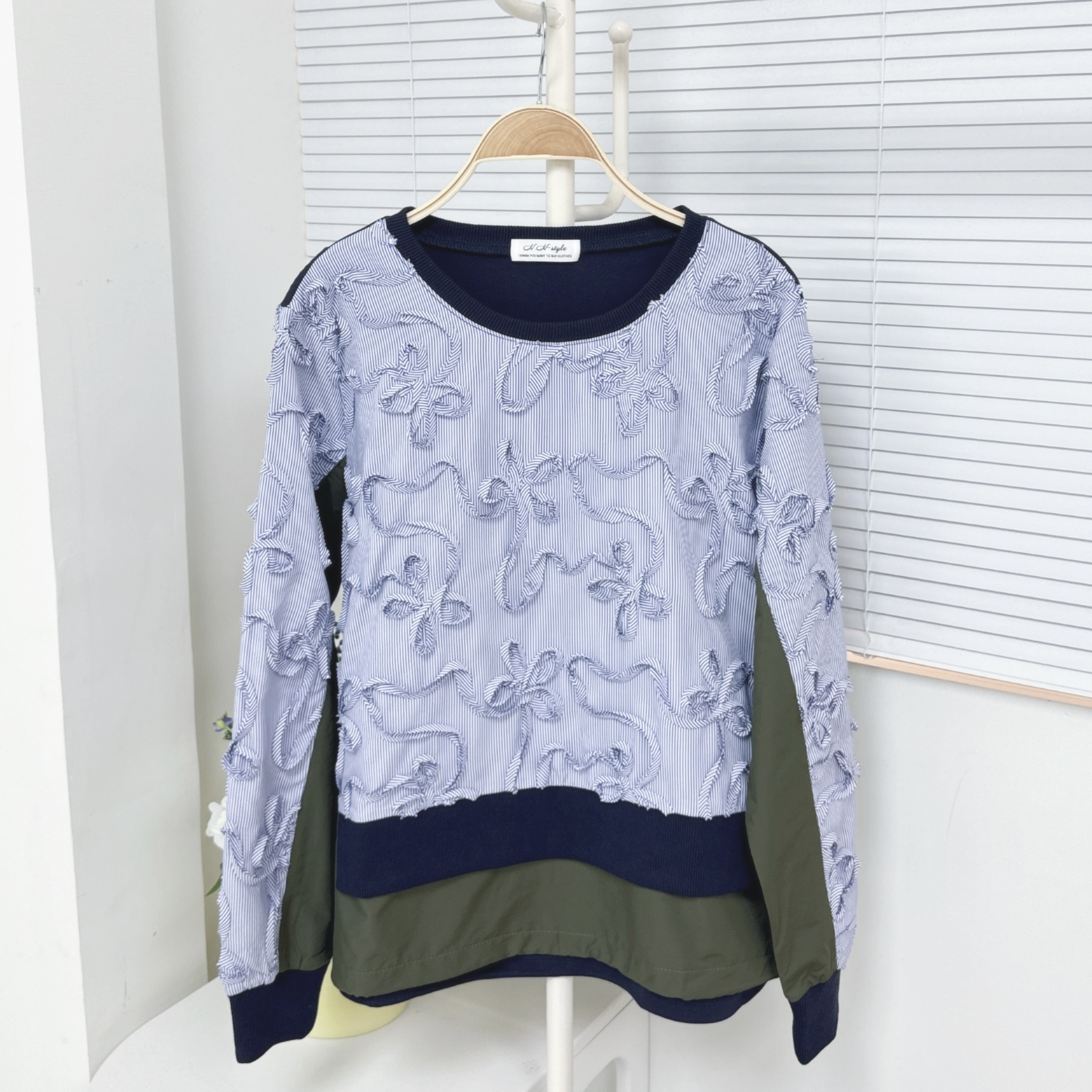 【廠家制】條子捲花長袖TOP (H17)