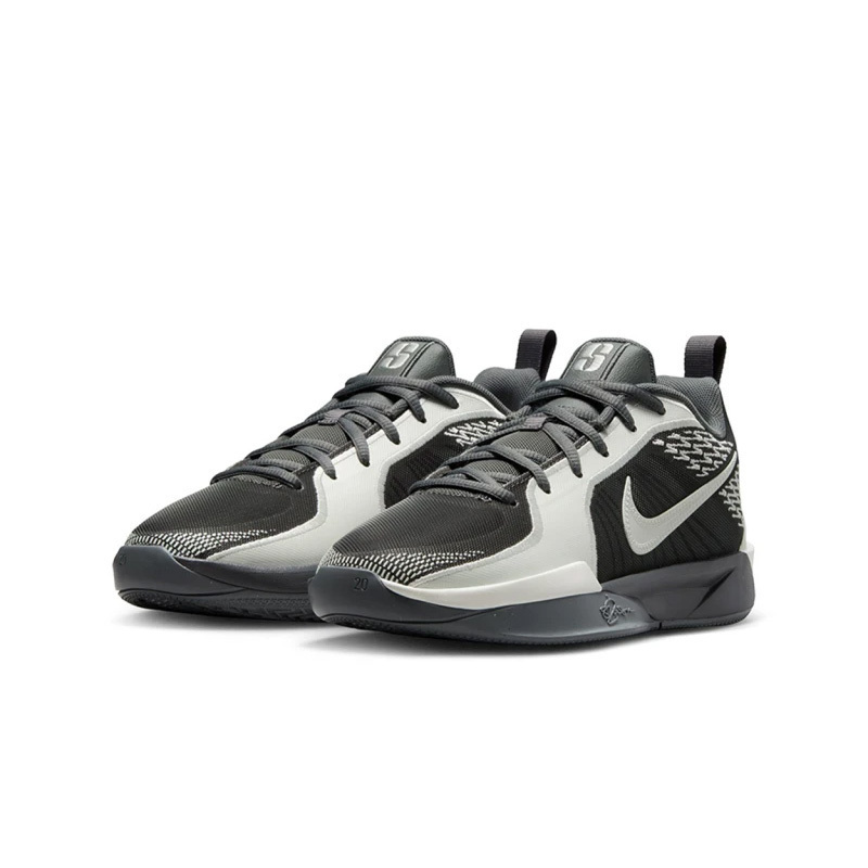 NIKE SABRINA 2 GS 