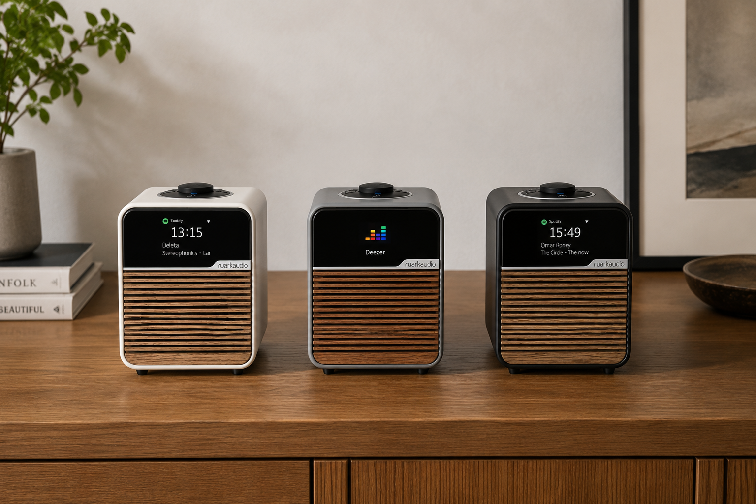 Ruark R1S Smart Radio 三種配色同桌展示
