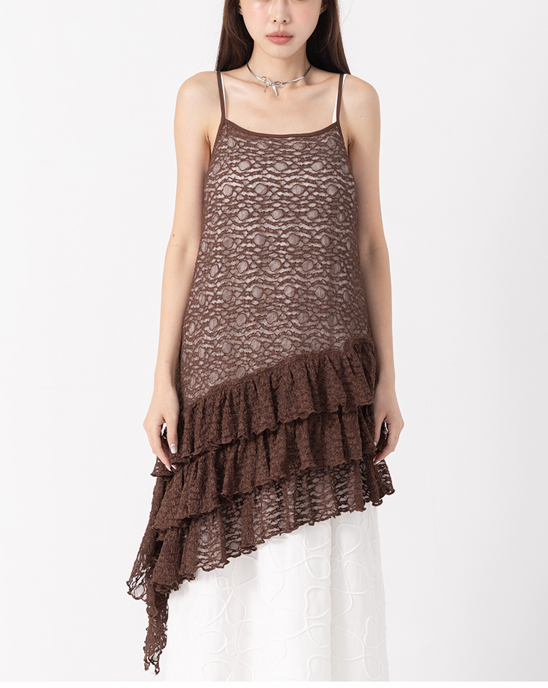 Lace camisole with diagonal seam detail – available in three colors.【01099990】in stock+pre-order