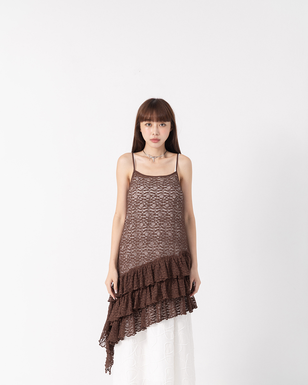 Lace camisole with diagonal seam detail – available in three colors.【01099990】in stock+pre-order