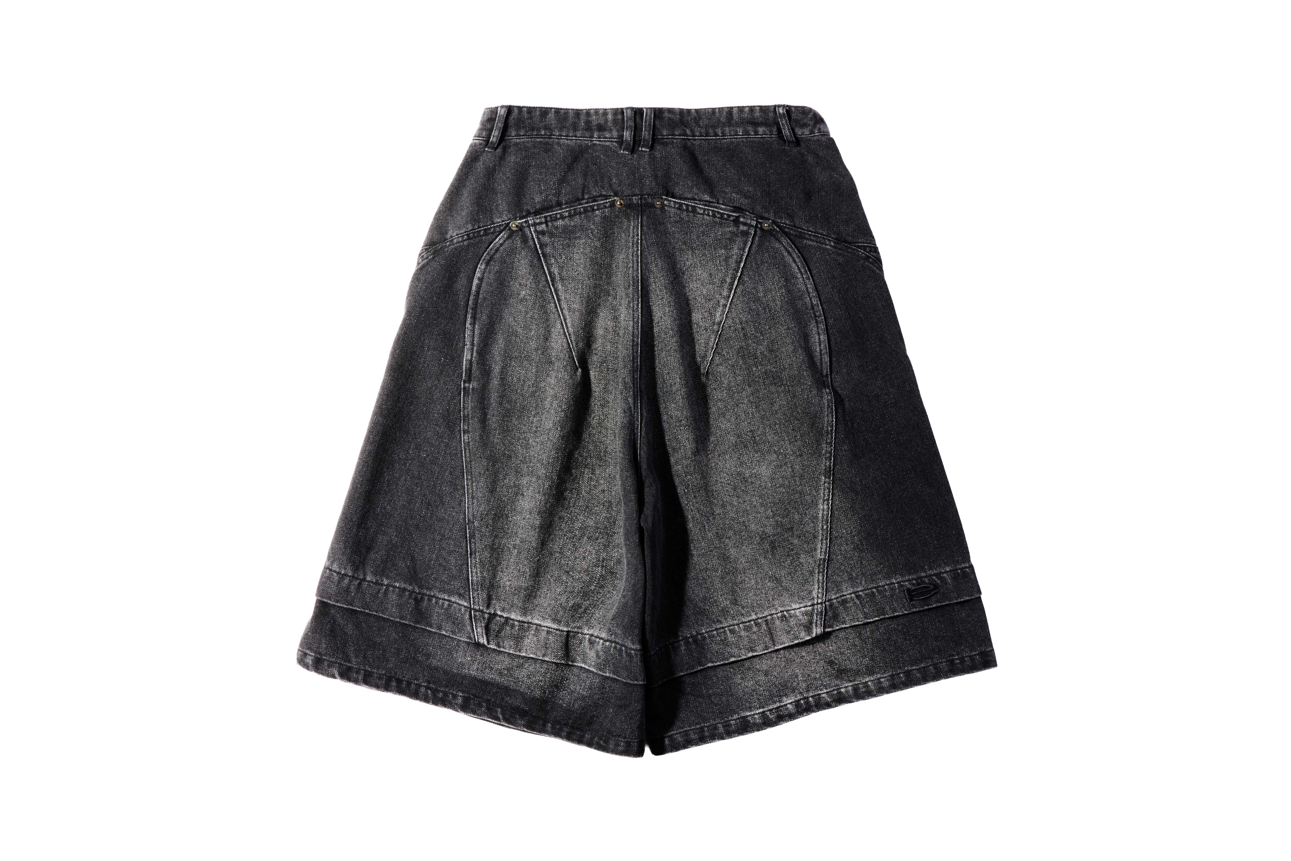REMIX "re Reconstructed Carpenter Layered Shorts" (Black)