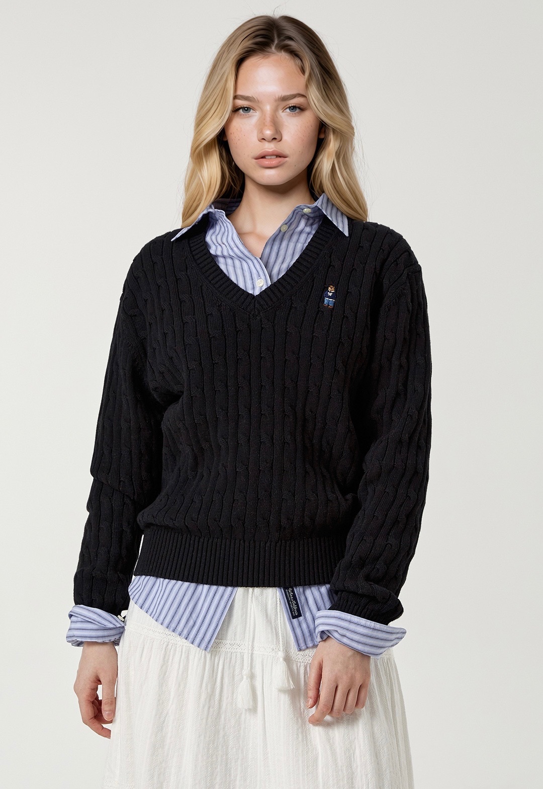 【6/9截單！限時優惠預訂】WHO.A.U STEVE V-NECK CABLE SWEATER（3色）