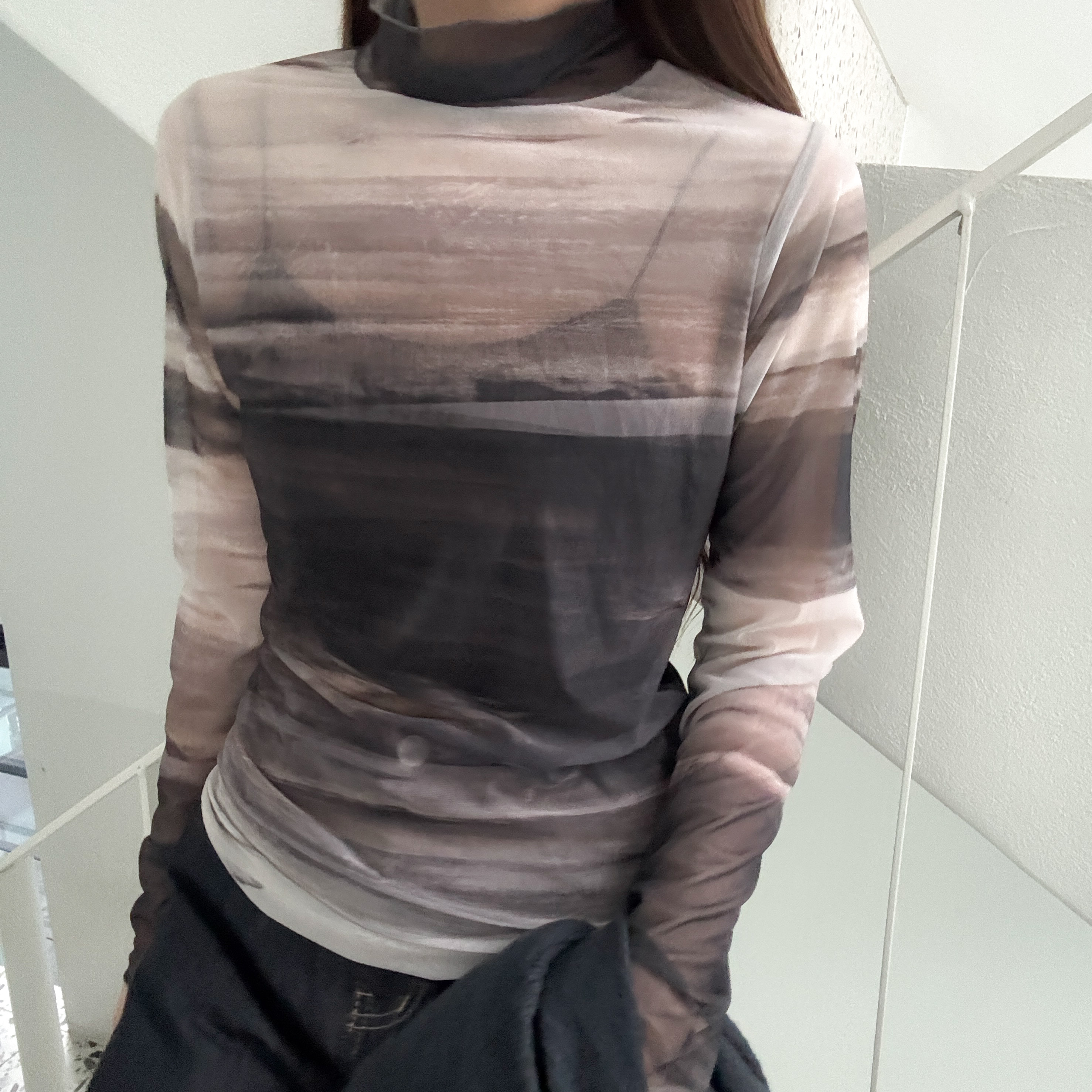 抽象透視網紗上衣