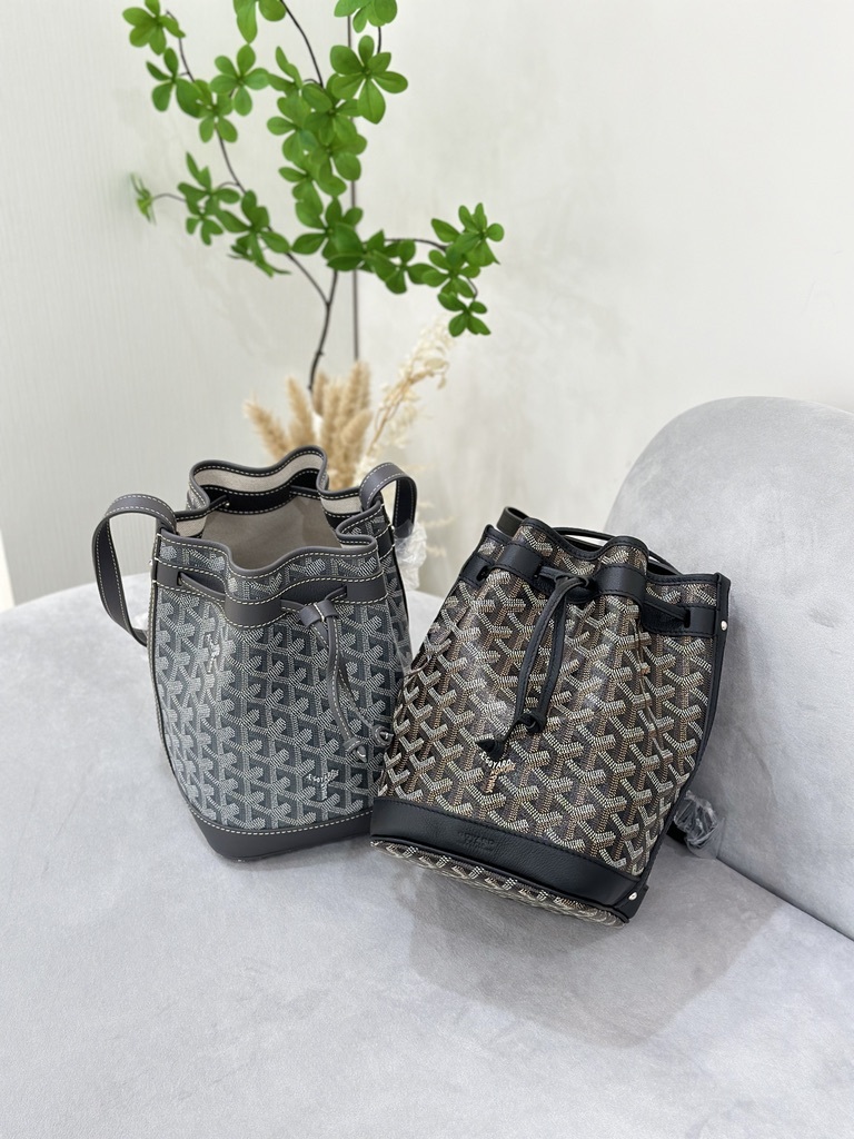 GOYARD Petit Flot Bucket Bag