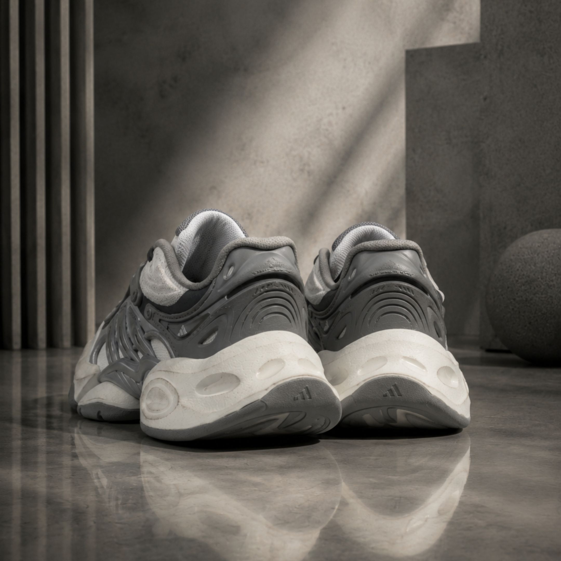 NICEDAY 代購 Adidas XLG Runner 2.0 機甲鞋 賽博 科技 未來 灰 灰白 鐵灰 LC1323