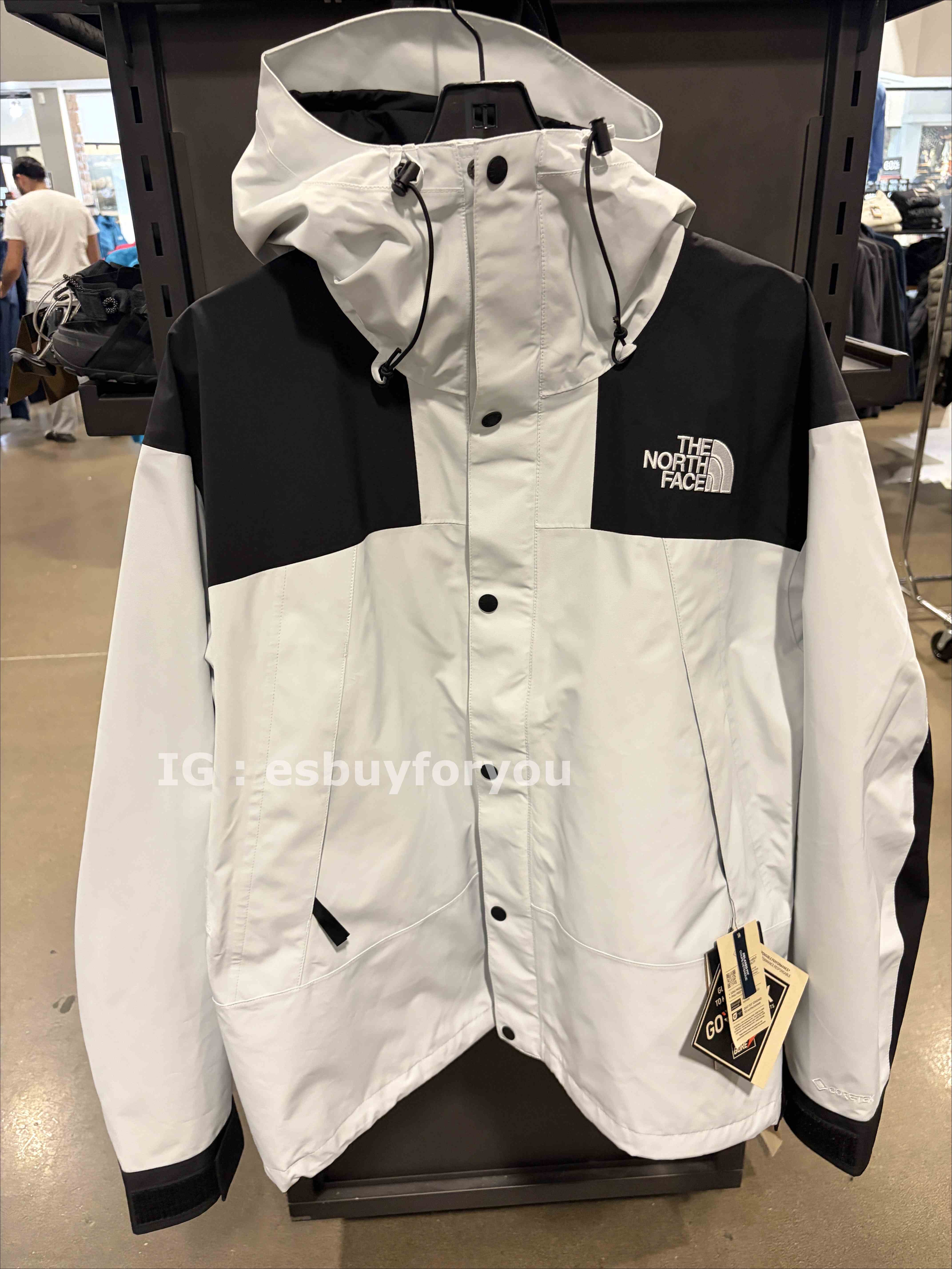 THE NORTH FACE 男大人 GORE-TEX系列 大刺繡字樣 防水 防風 硬挺 連帽 衝鋒衣 (可當三合一外套)