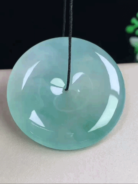 91572 翡翠冰藍底飄花平安扣 (34.6mm直徑)
