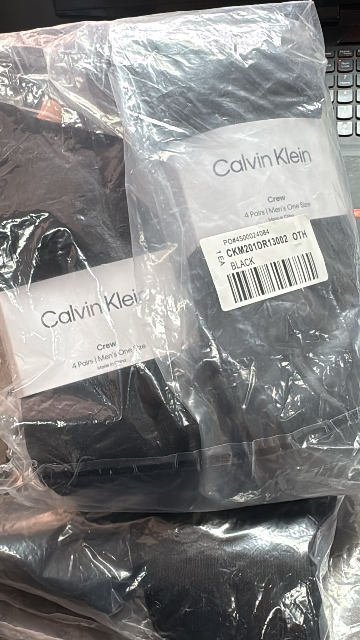 包郵優惠 美國Calvin Klein Black Logo Crew Socks 4Pairs #現貨