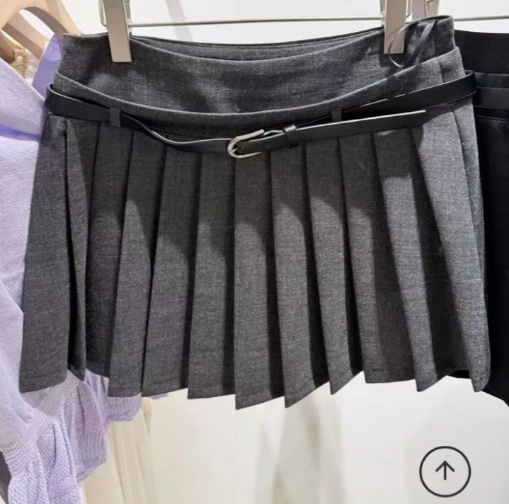 (現貨 L碼) UK18  腰30 HIP43 長14 $399 [DP]