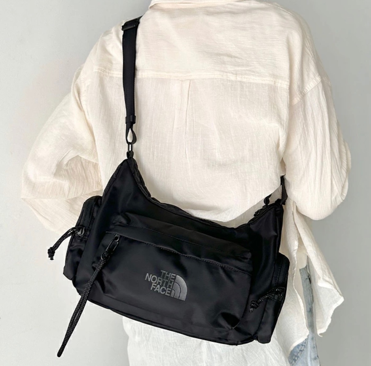 【6/9截單！限時優惠預訂】韓國THE NORTH FACE BONNEY HOBO BAG MINI（2色）