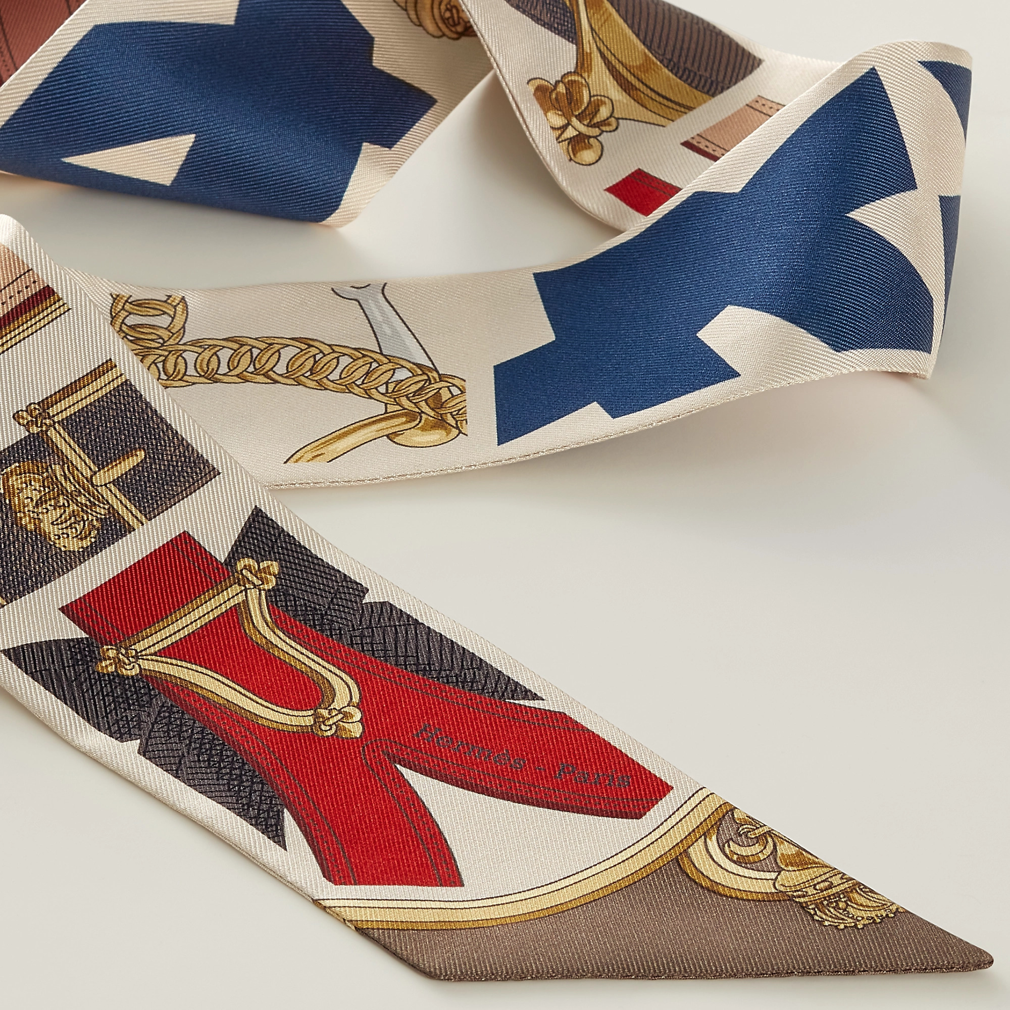 HERMES CAVALCADOUR REMIX TWILLY Beige / Rouge H / Marine