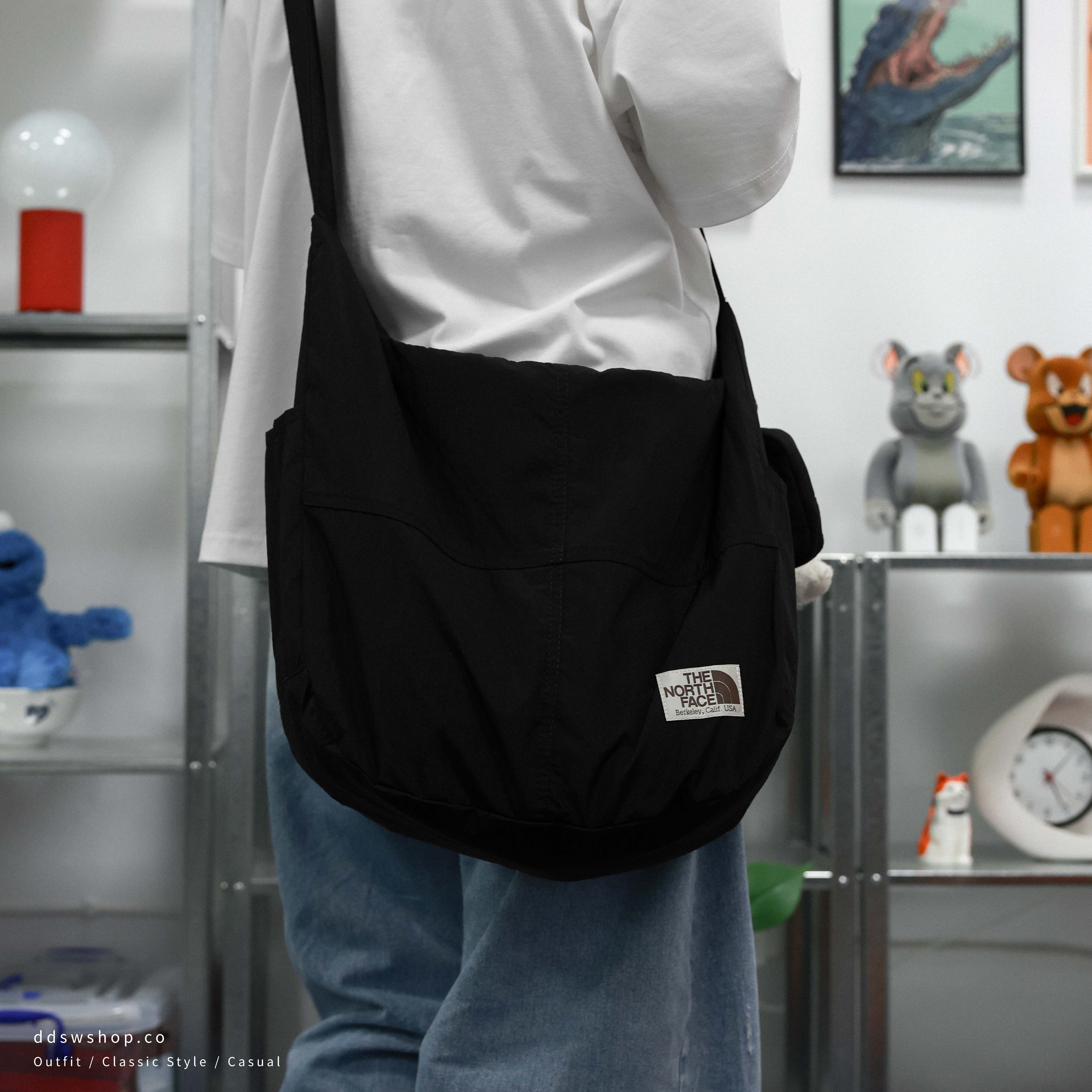 THE NORTH FACE HOBO SHOULDER BAG 側背包