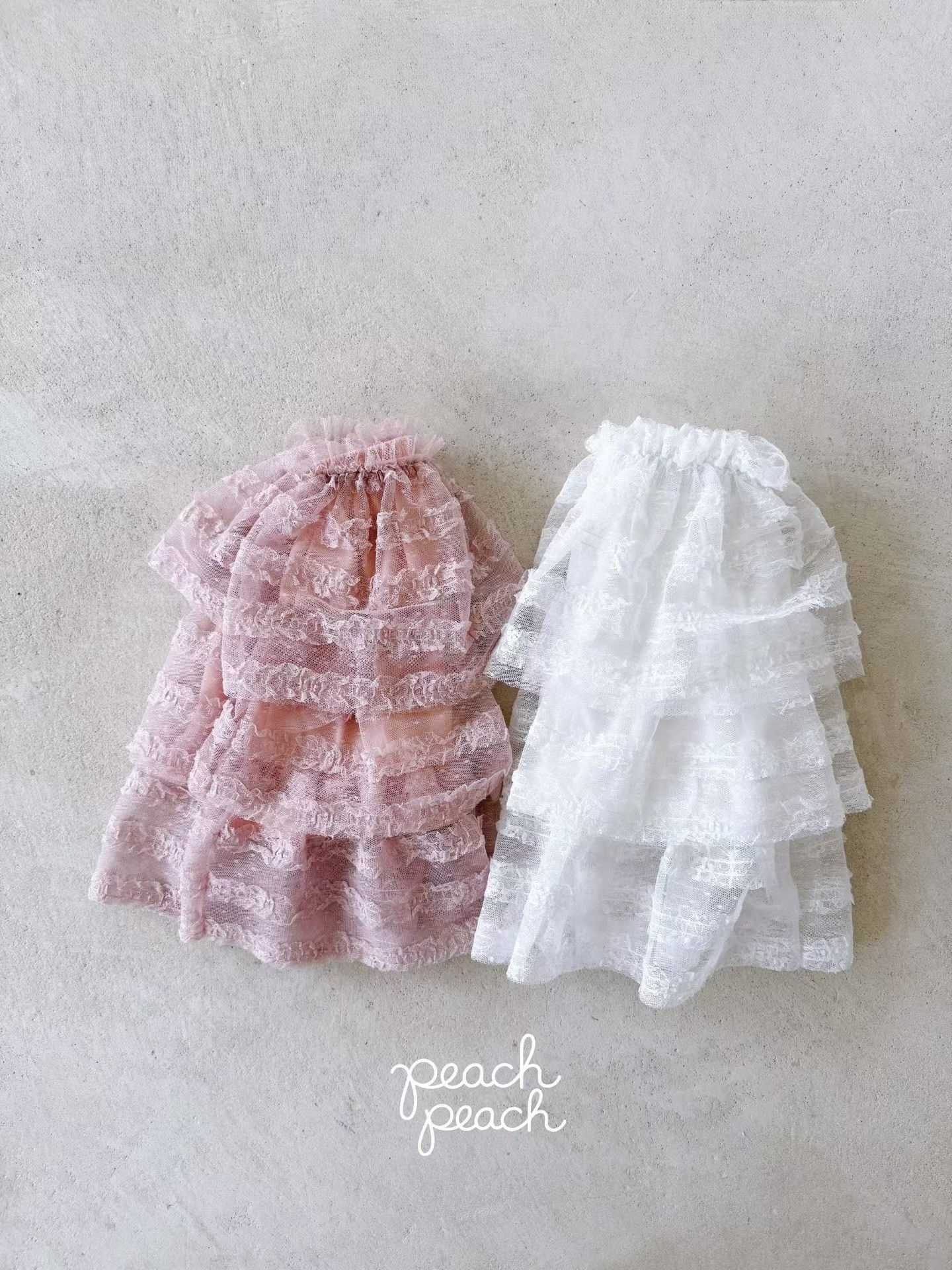 PEACH PEACH Antique Lace Skirt