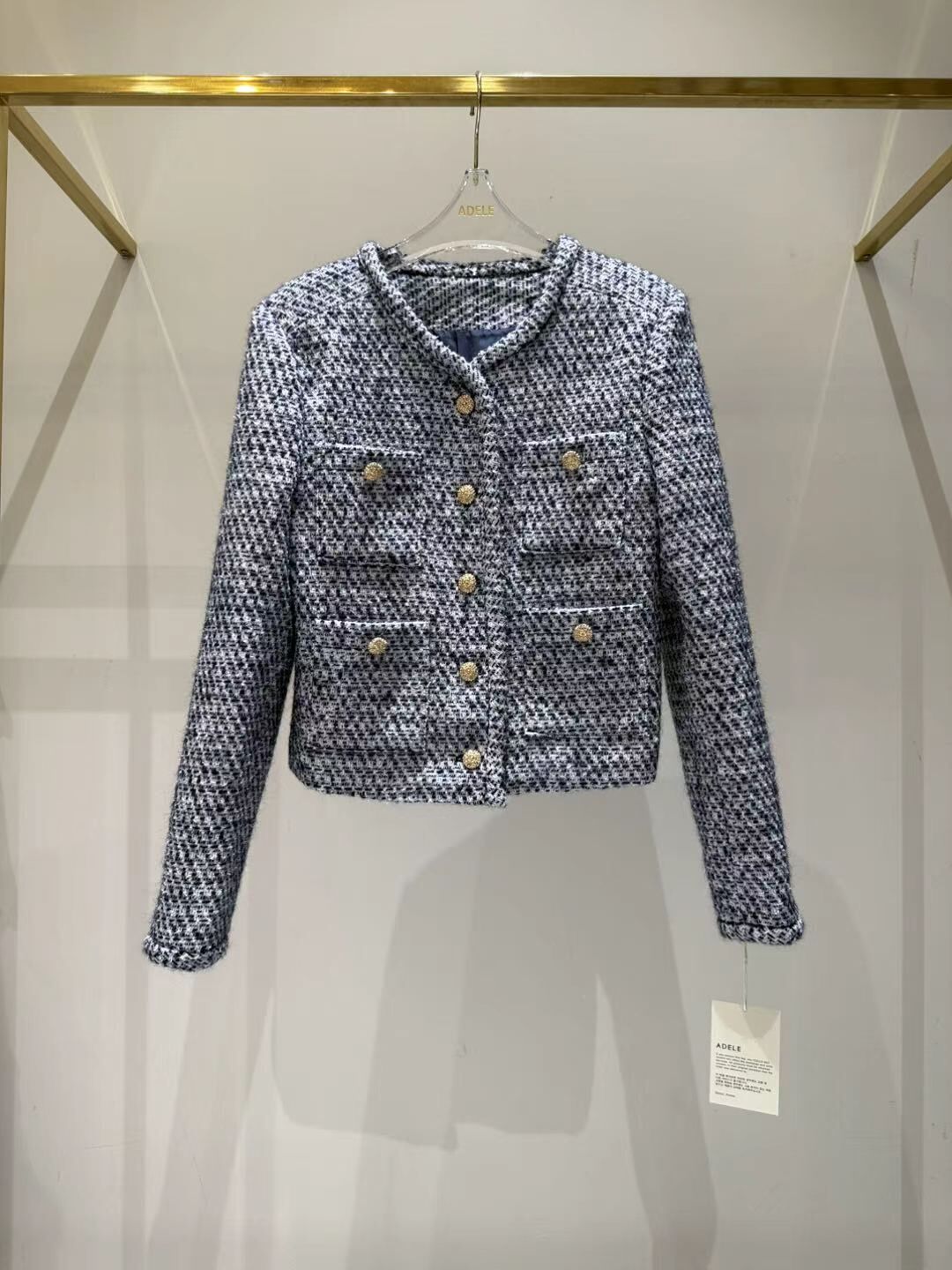 AD23 團購價!! S: 胸37 長21, M:胸 40 長 21, L:胸42 長22  (40 %羊毛) $1099