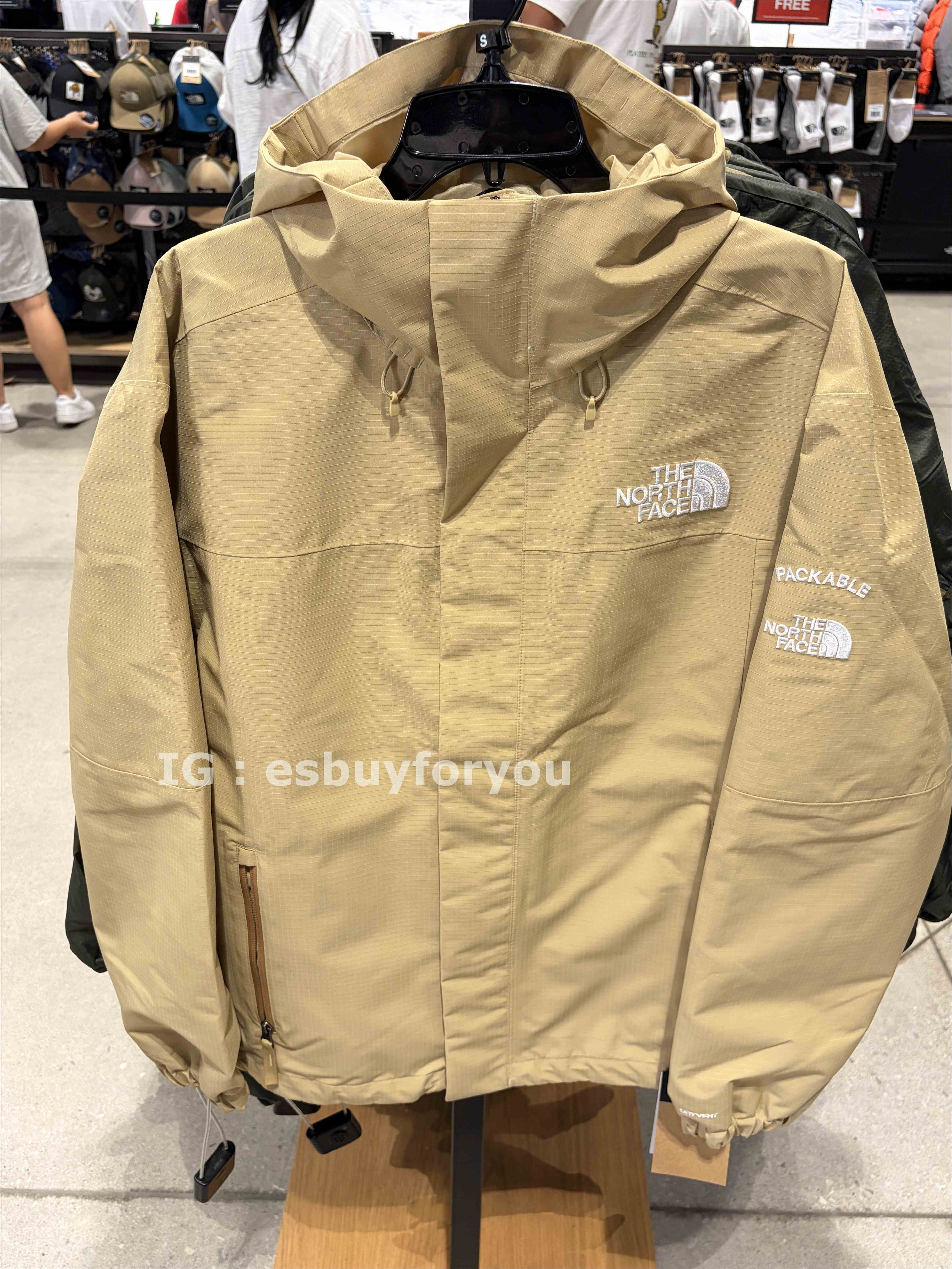 THE NORTH FACE 男大人 Dryvent面料 可收納 大刺繡標誌 硬挺版型 防風防水 衝鋒外套 (寬版)