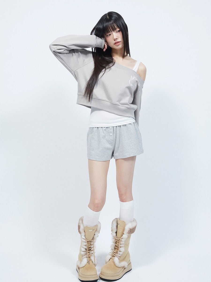 LMR 露肩復古花卉標誌短衛衣 Off-Shoulder Vintage Floral Logo Cropped Sweatshirt