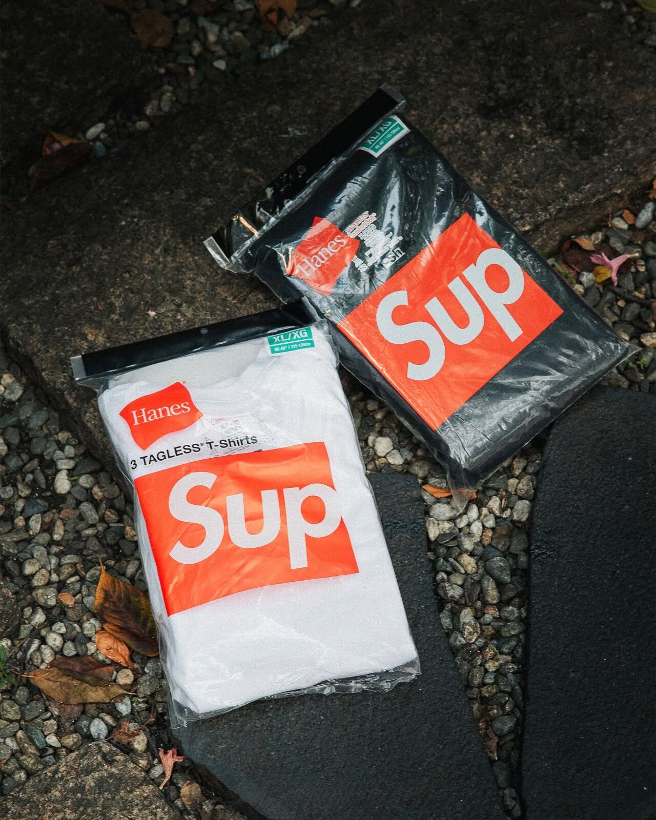 Supreme x Hanes Tagless Tees (3 Pack)