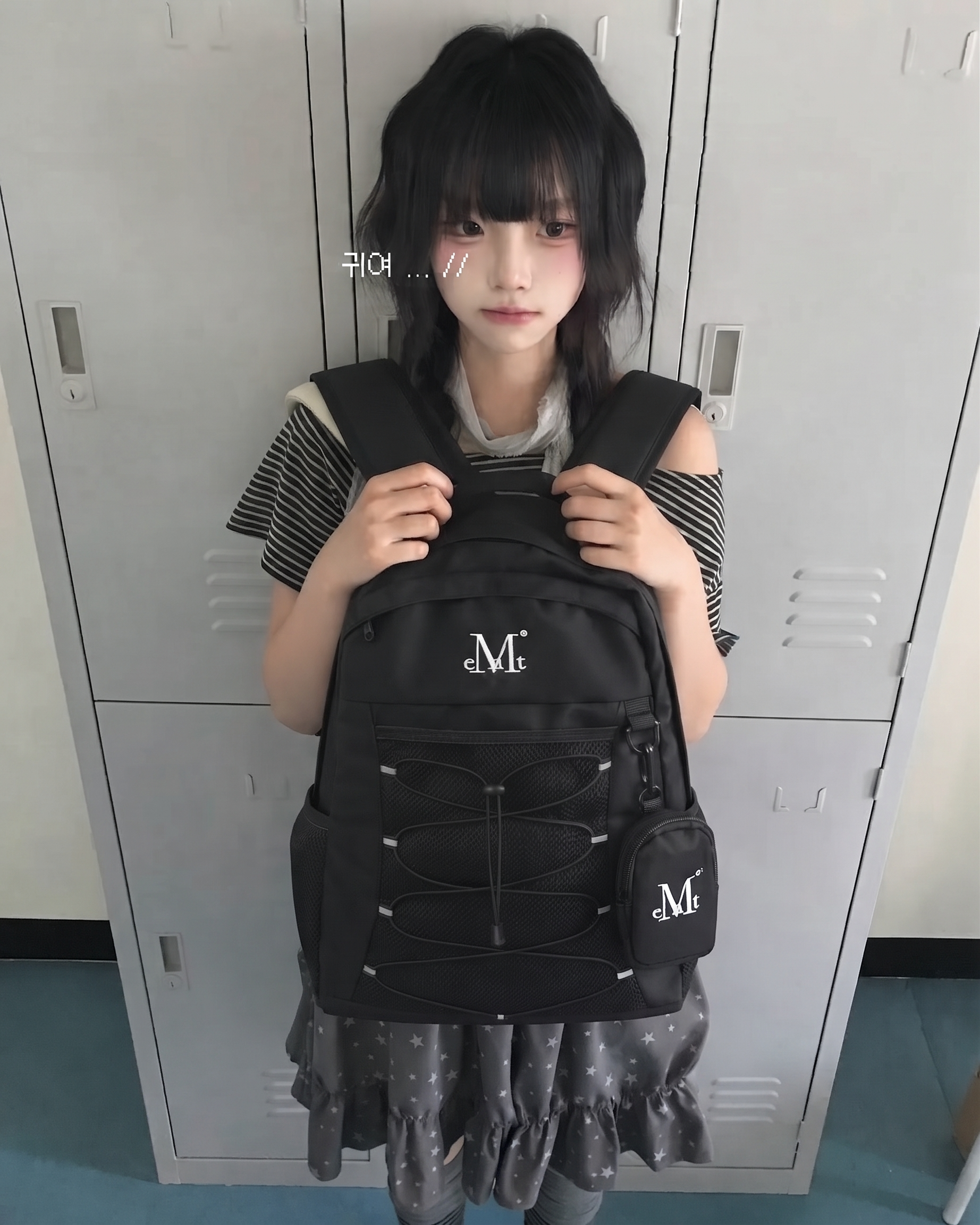 <四折入手>韓國 Mucent 綁帶 交叉 後背包 雙肩包 附耳機小包 黑色