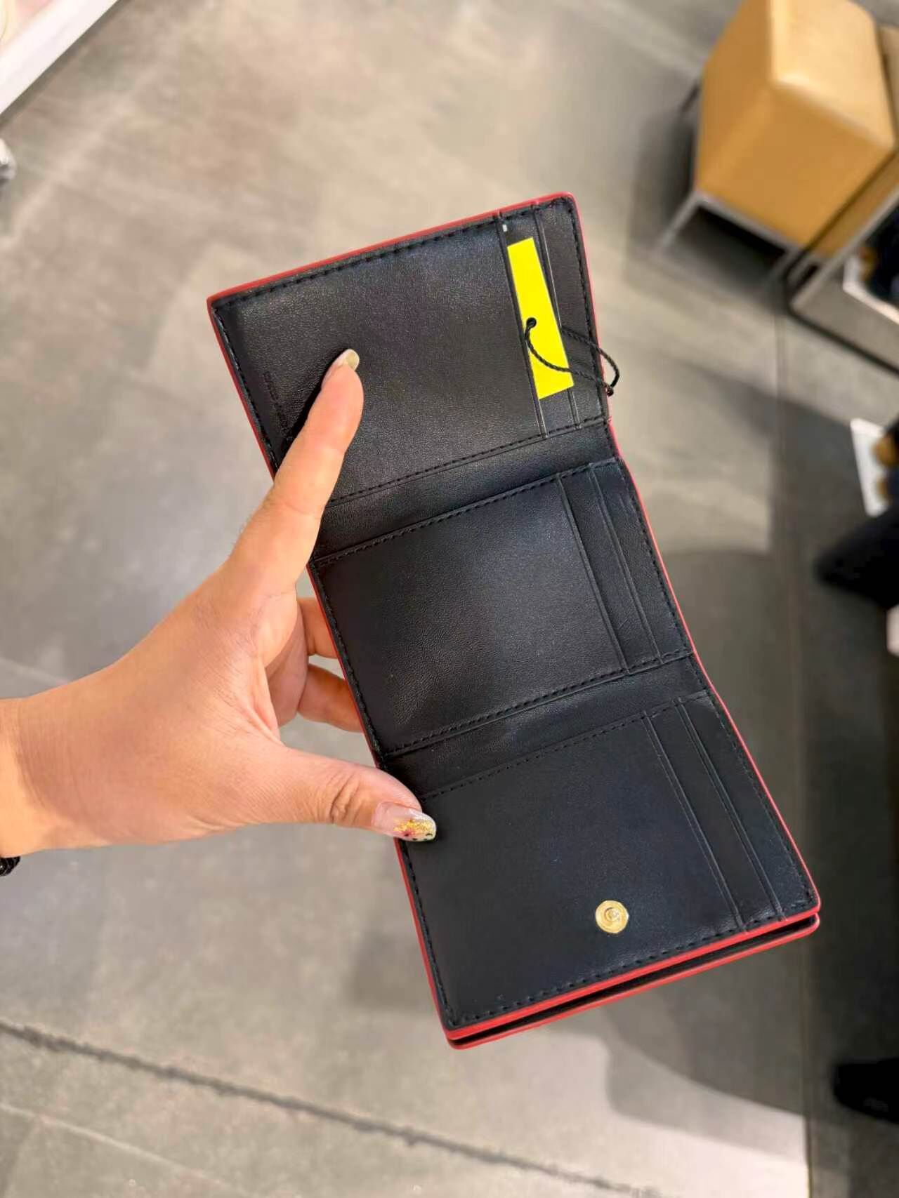 【預購】D090508 Marc Jacobs 三折小銀包 (紅色)