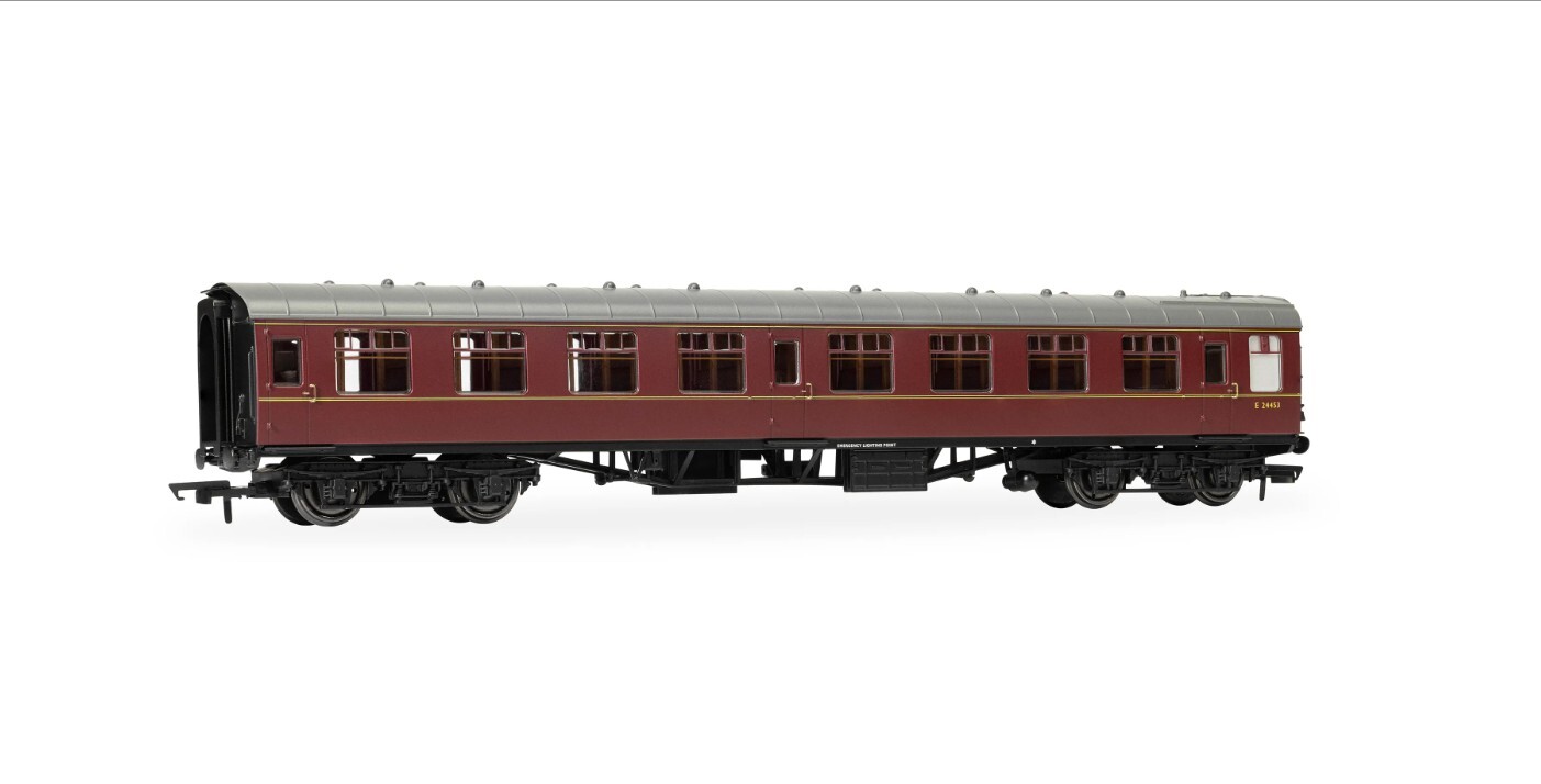 Hornby R40505 OO scale BR - MK1 Corridor - E24453 - Second Class Coach