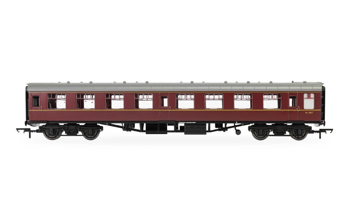 Hornby R40518 OO scale BR - MK1 Tourist - W3817 - Second Open Coach