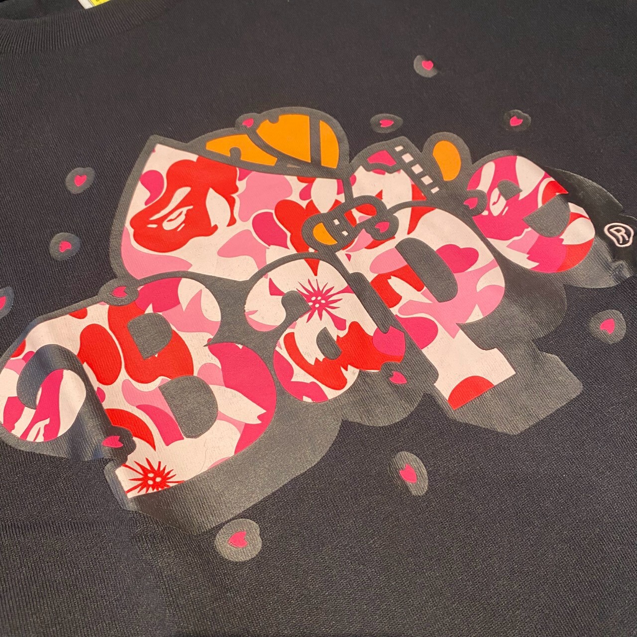 BAPE  BABY MILO櫻花字母躺姿小猴 短 T