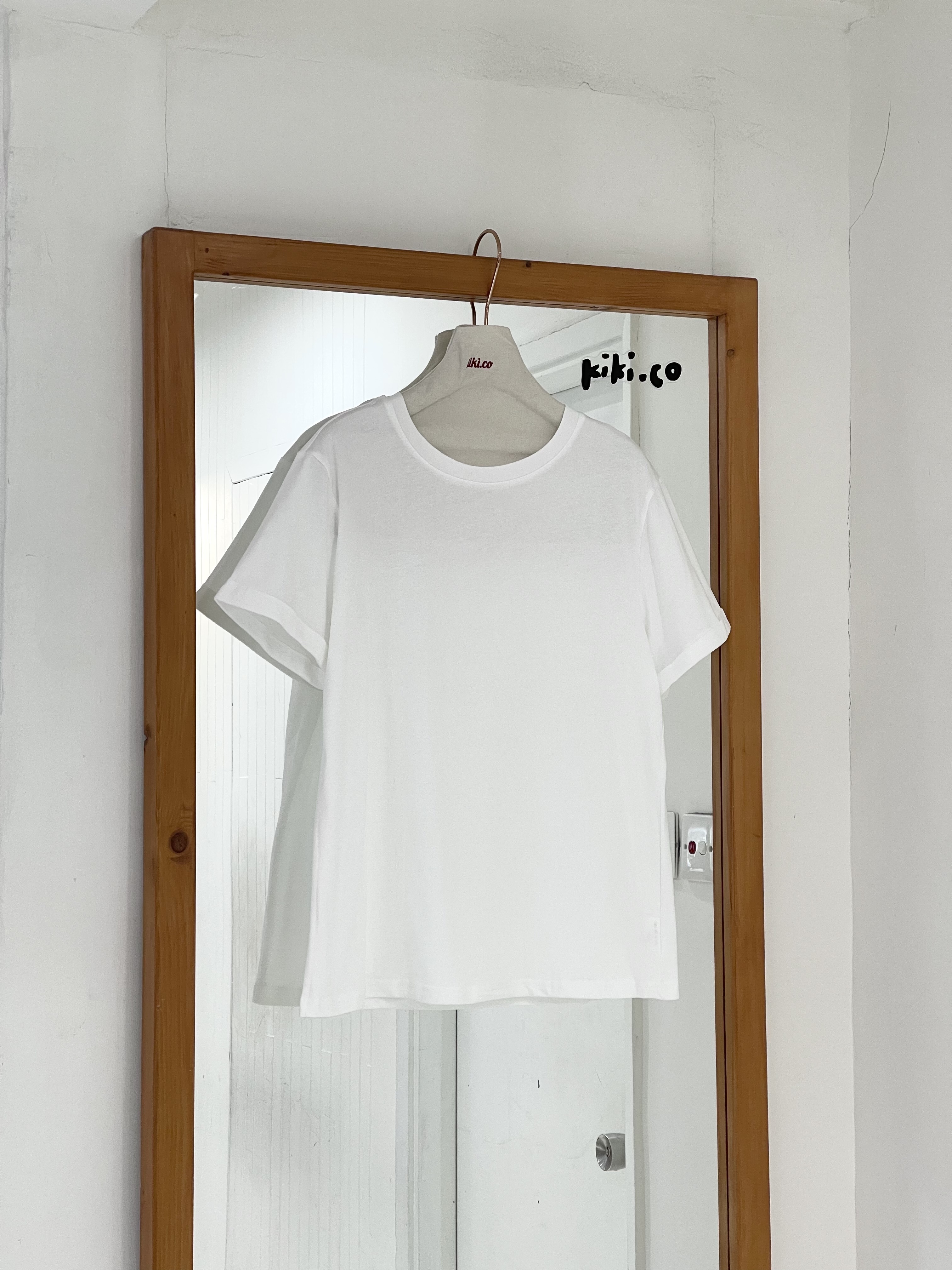 淨色褶袖圓領闊Tee