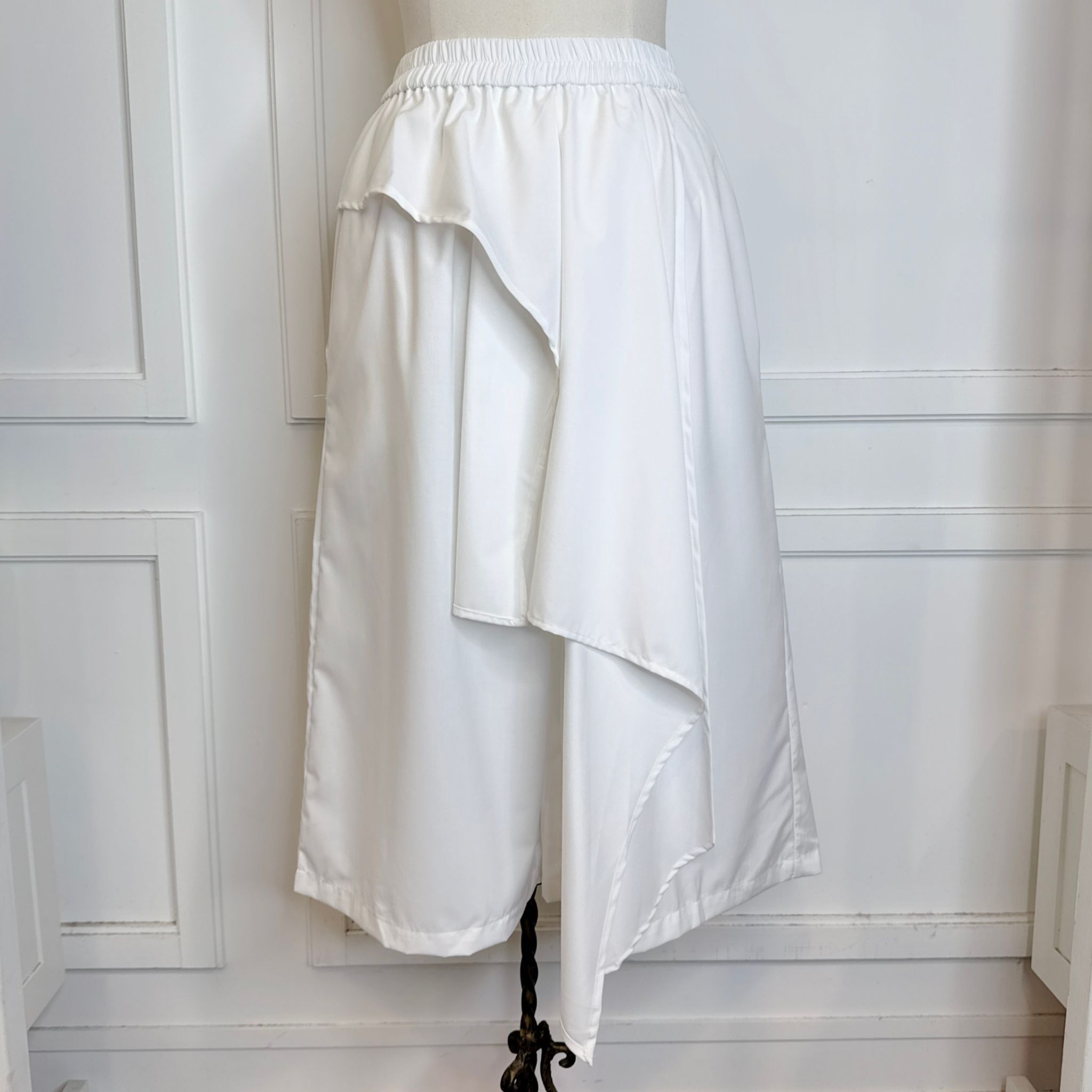 A18 LL6238-White -M