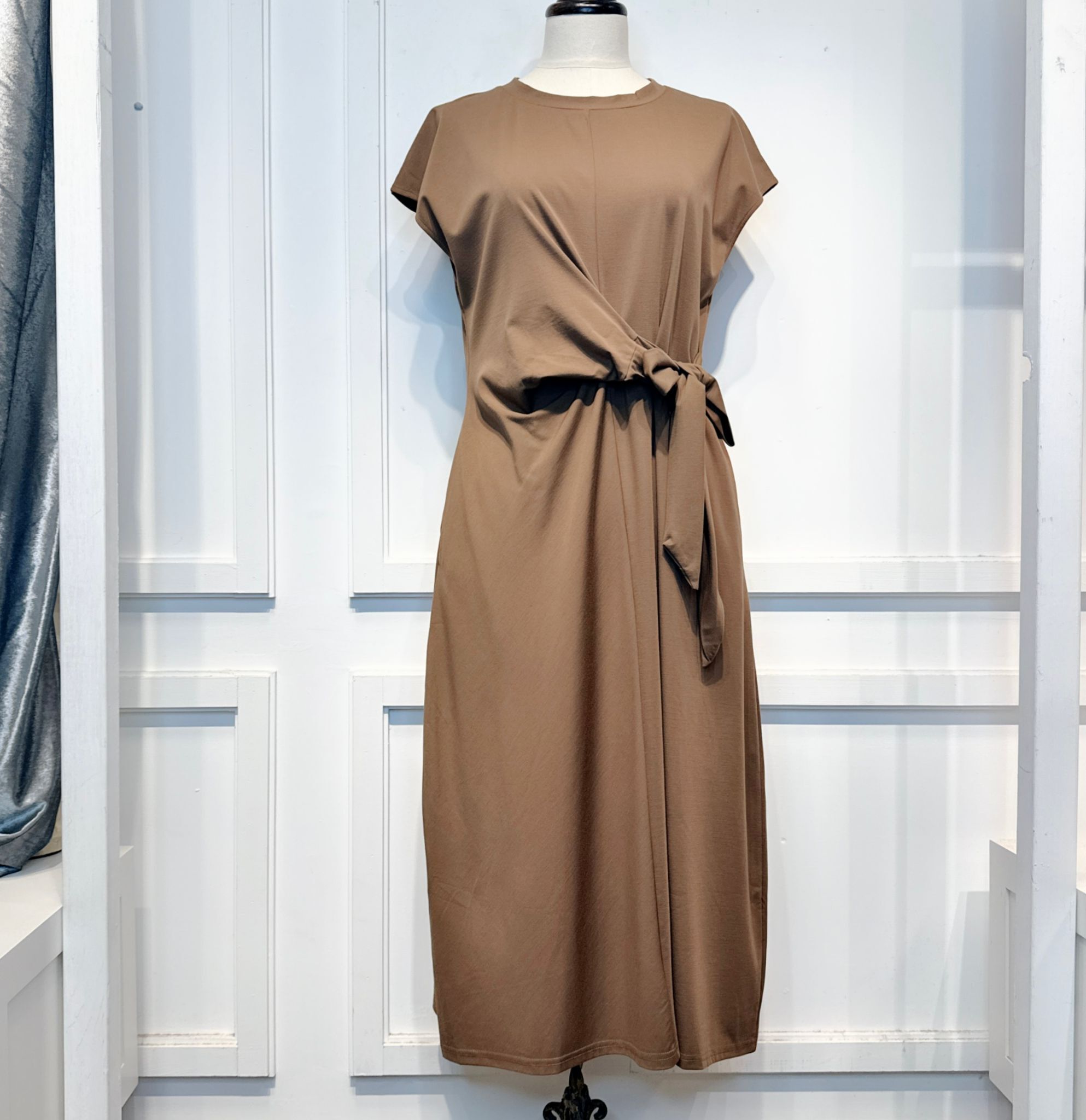 A21 LL9113-OnePieseDress_Brown_F -M